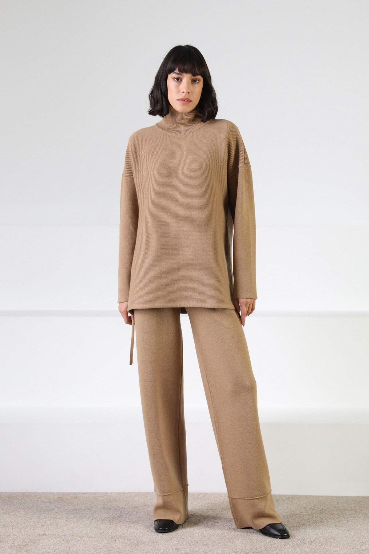 Ferraro Camel Uzun Kollu Balıkçı Yaka Kaşmirli Kadın Triko Kazak