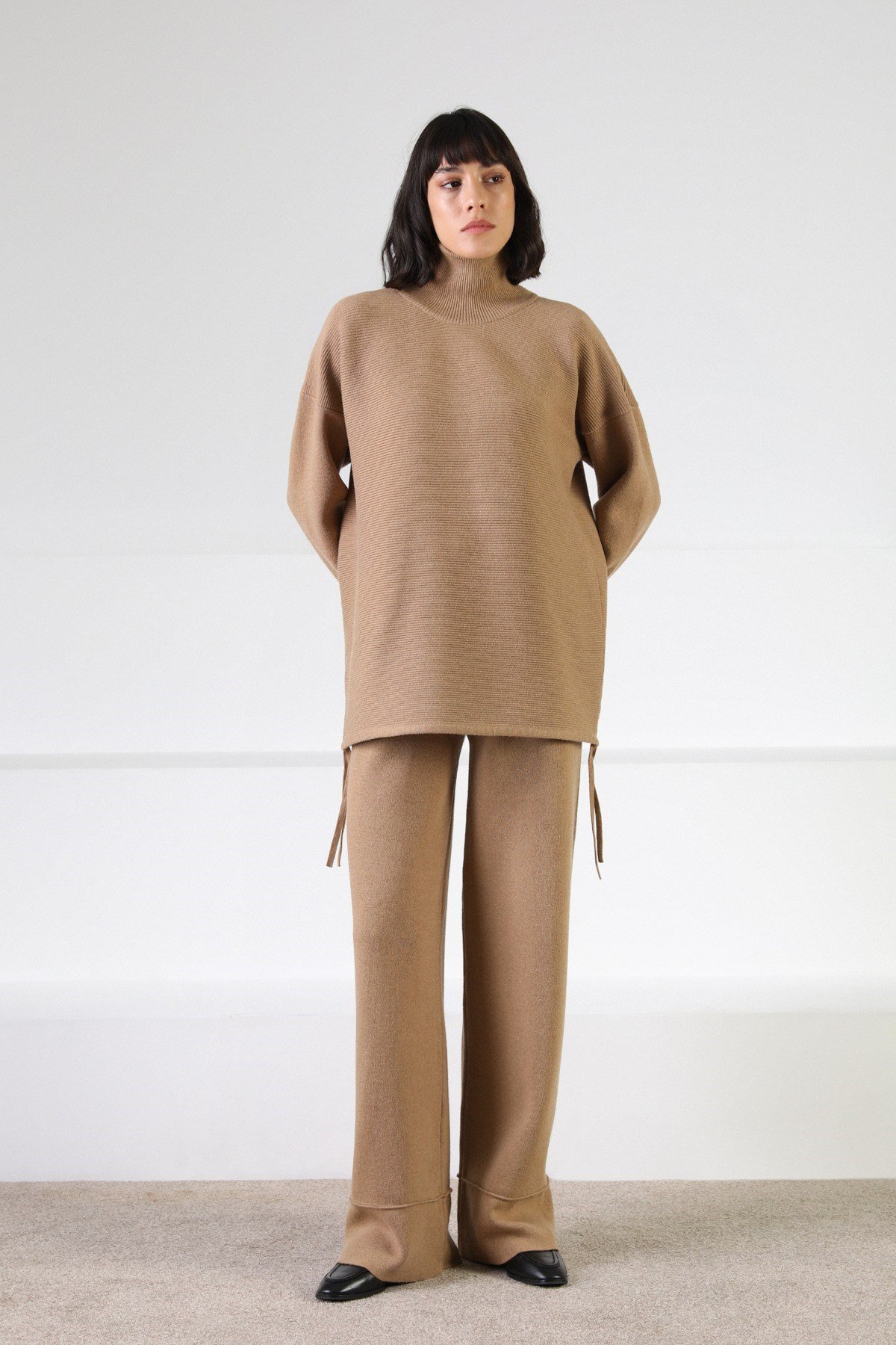 Ferraro Camel Uzun Kollu Balıkçı Yaka Kaşmirli Kadın Triko Kazak