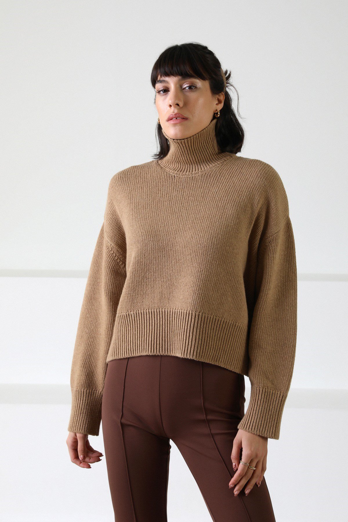 Ferraro Camel Uzun Kollu Balıkçı Yaka Kaşmirli Kadın Triko Kazak