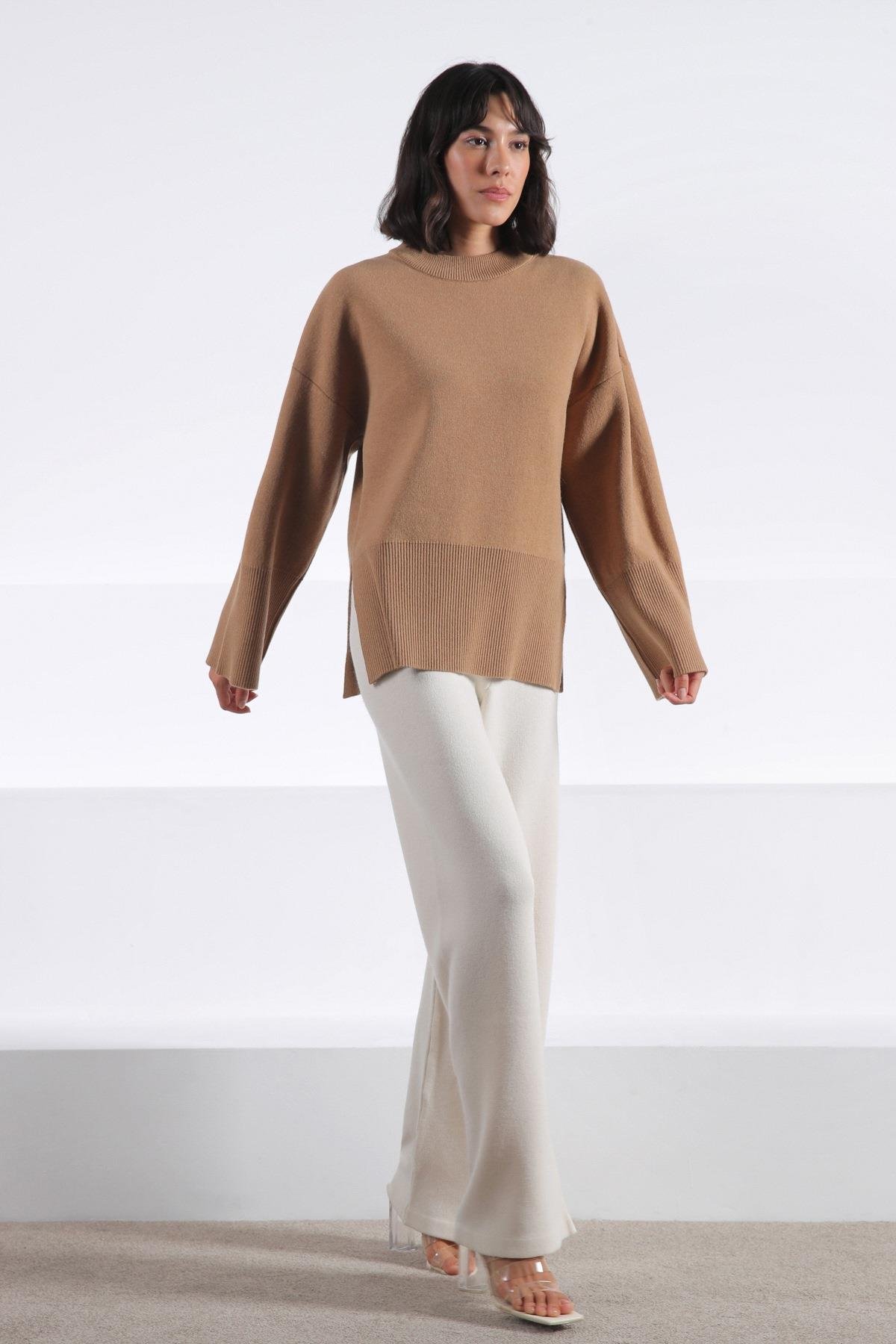 Ferraro Camel Uzun Kollu Bisiklet Yaka Kaşmirli Kadın Triko Kazak