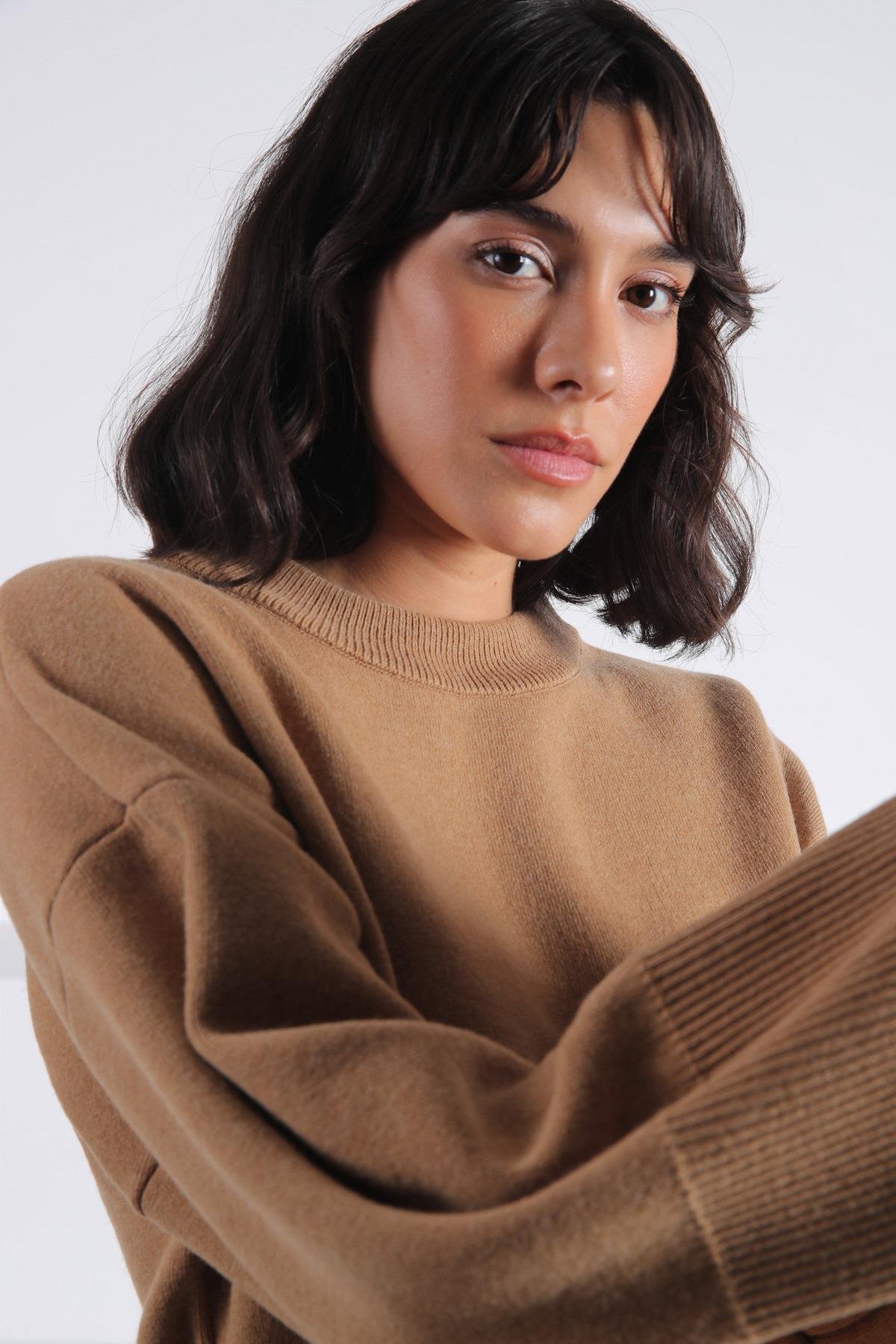 Ferraro Camel Uzun Kollu Bisiklet Yaka Kaşmirli Kadın Triko Kazak