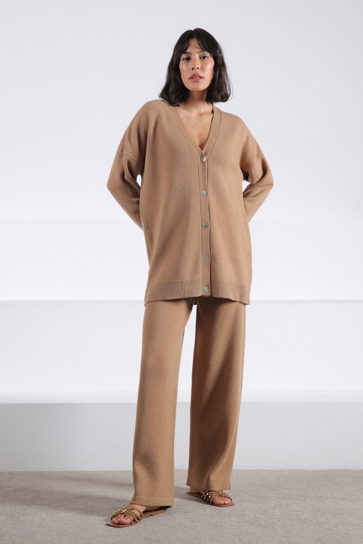 Ferraro Camel Uzun Kollu Ceket Yaka Kaşmirli Kadın Triko Ceket