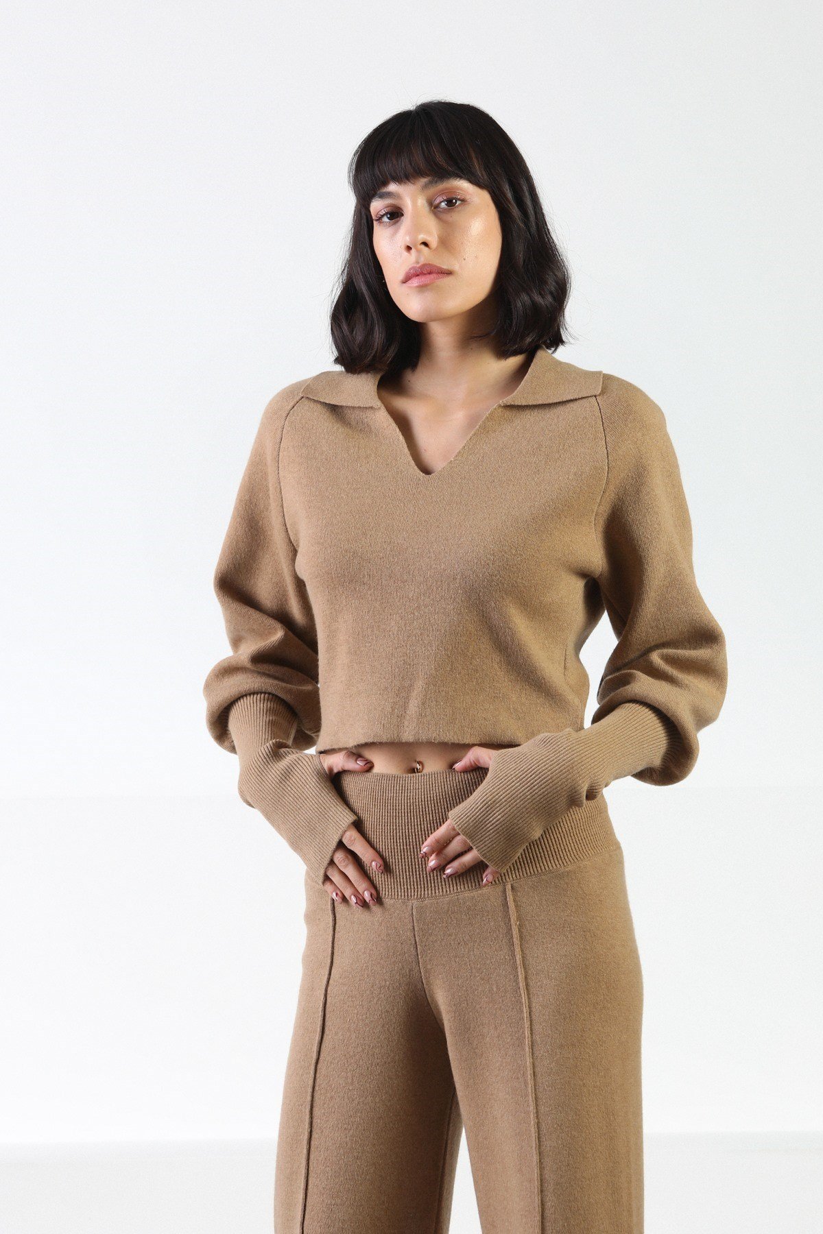 Ferraro Camel Uzun Kollu Gömlek Yaka Kaşmirli Kadın Triko Kazak