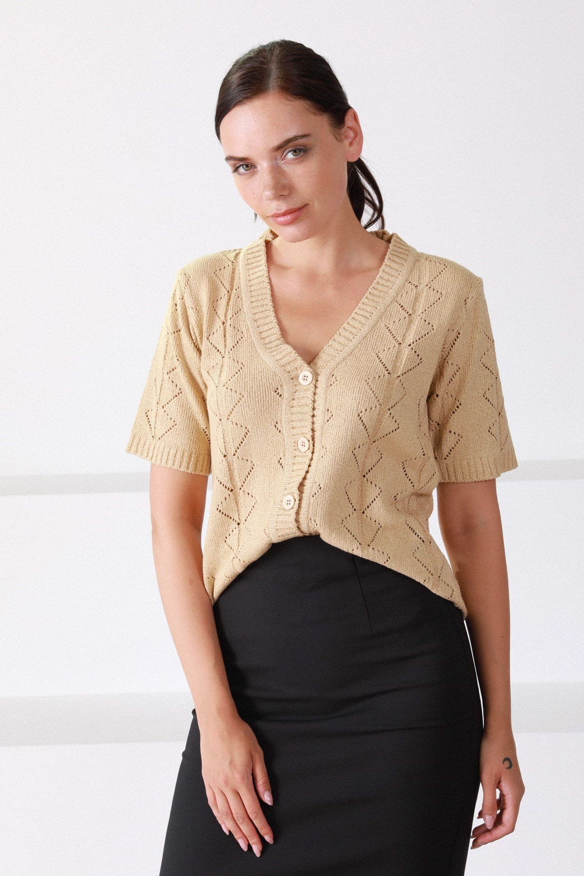 Ferraro Camel V Yaka Düğmeli Kadın Triko Hırka
