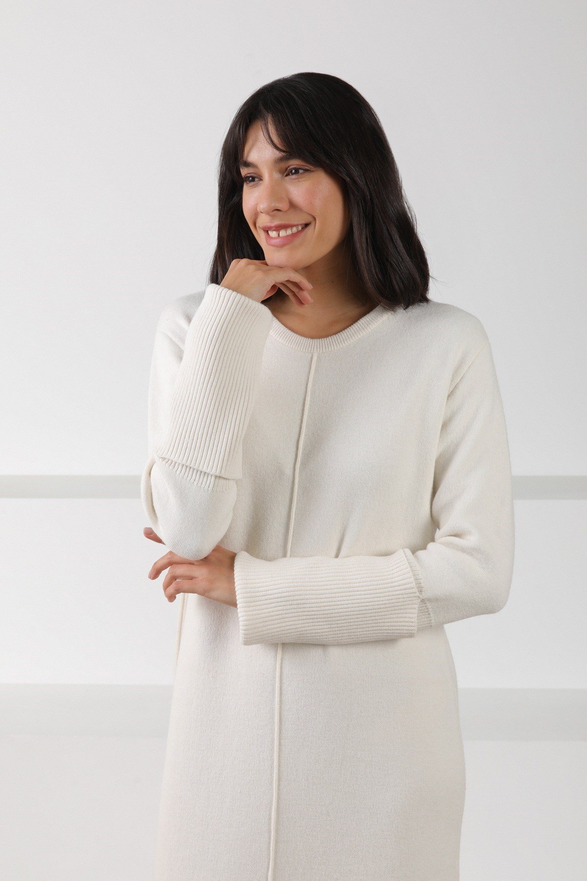 Ferraro Ekru Arkadan Yırtmaçlı Midi Boy Kaşmirli Kadın Triko Elbise