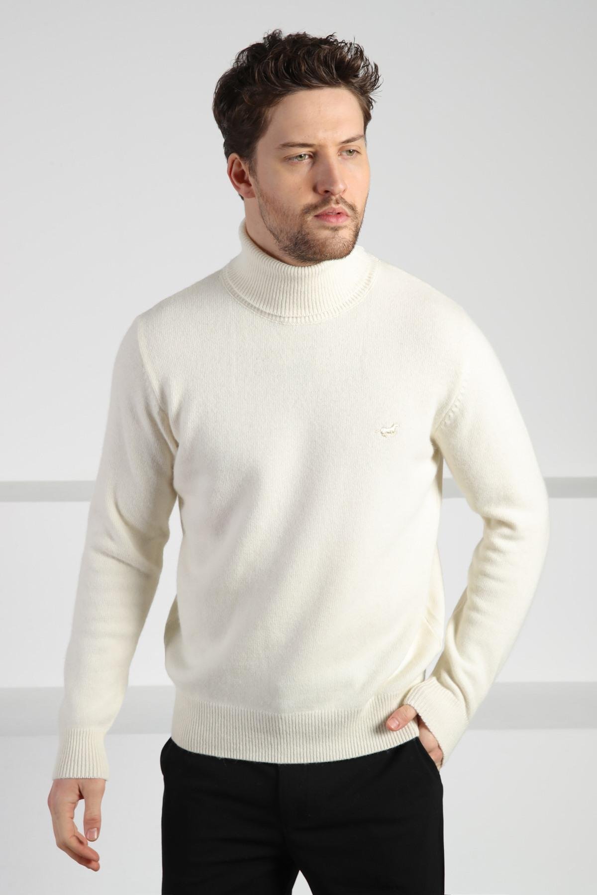 Ferraro Ekru Balıkçı Yaka Erkek Uzun Kollu %100 Kuzu Yünü Triko Kazak
