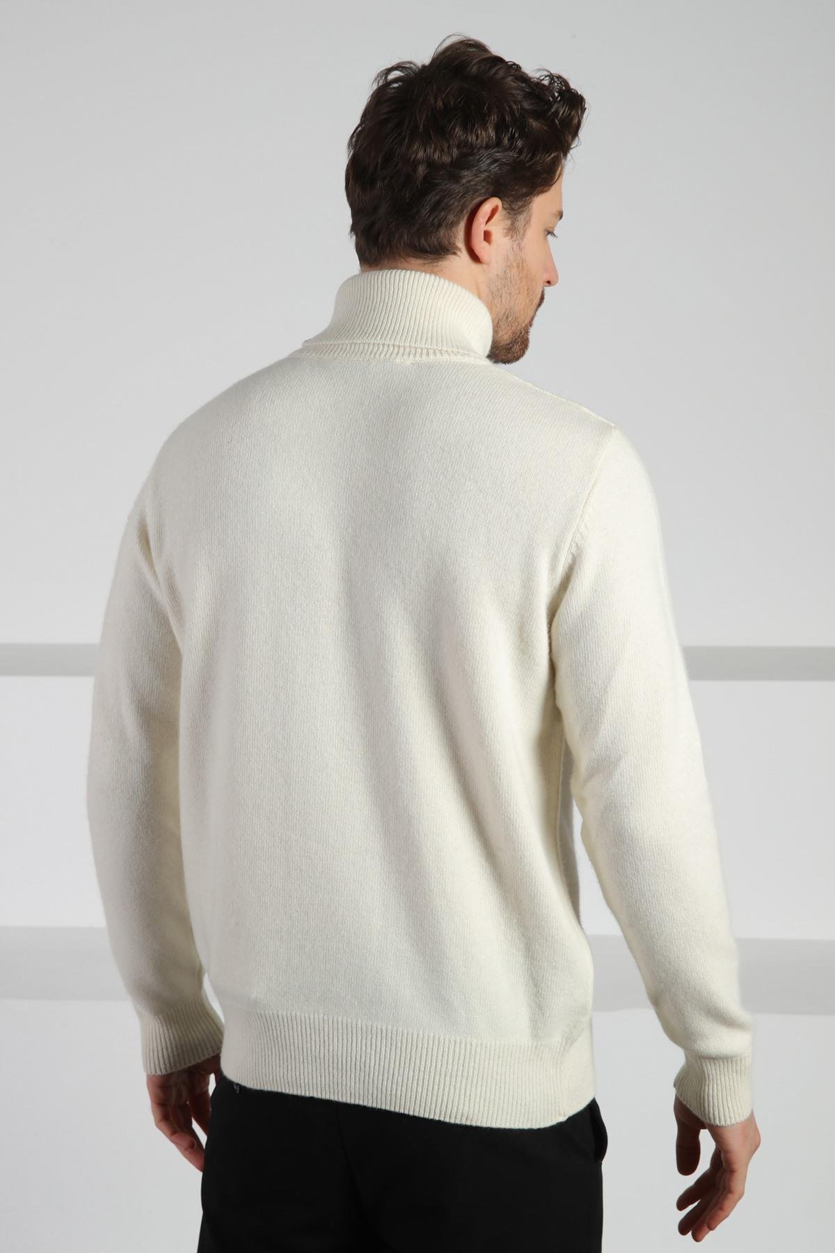 Ferraro Ekru Balıkçı Yaka Erkek Uzun Kollu %100 Kuzu Yünü Triko Kazak