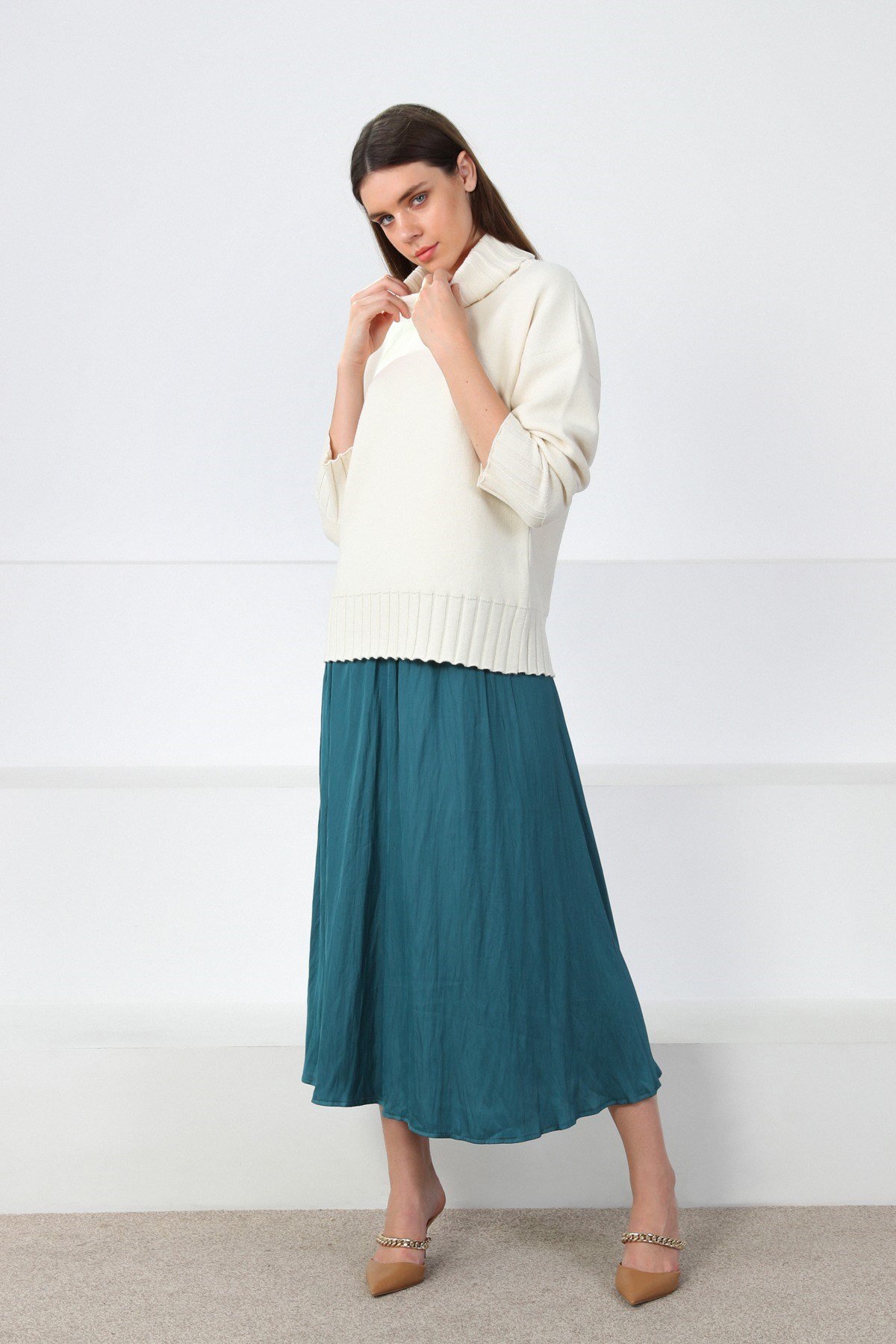 Ferraro Ekru Balıkçı Yaka Kaşmirli Kadın Triko Kazak