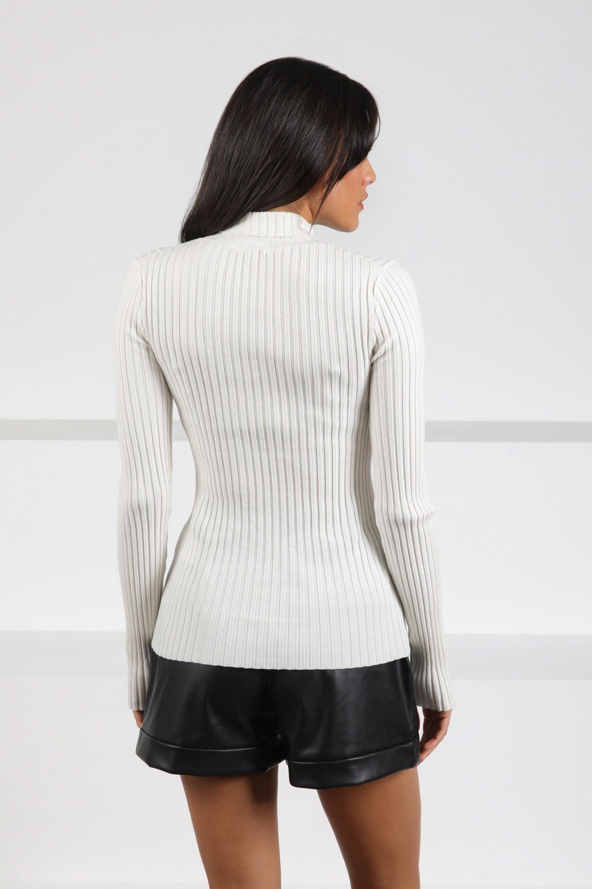 Ferraro Ekru Balıkçı Yaka Pamuklu Kadın Triko Kazak