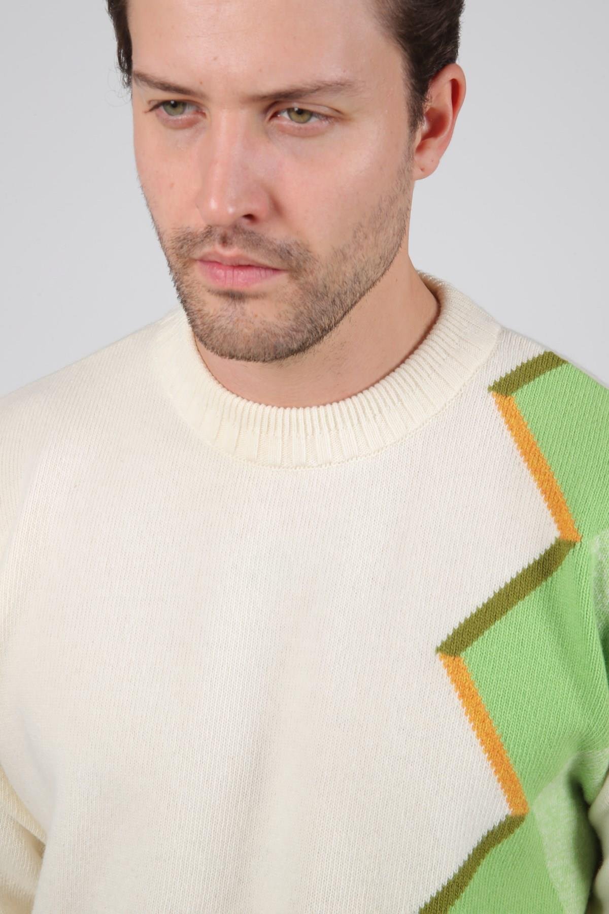 Ferraro Ekru Bisiklet Yaka Asimetrik Desenli Uzun Kollu %100 Kuzu Yünü Erkek Triko Kazak