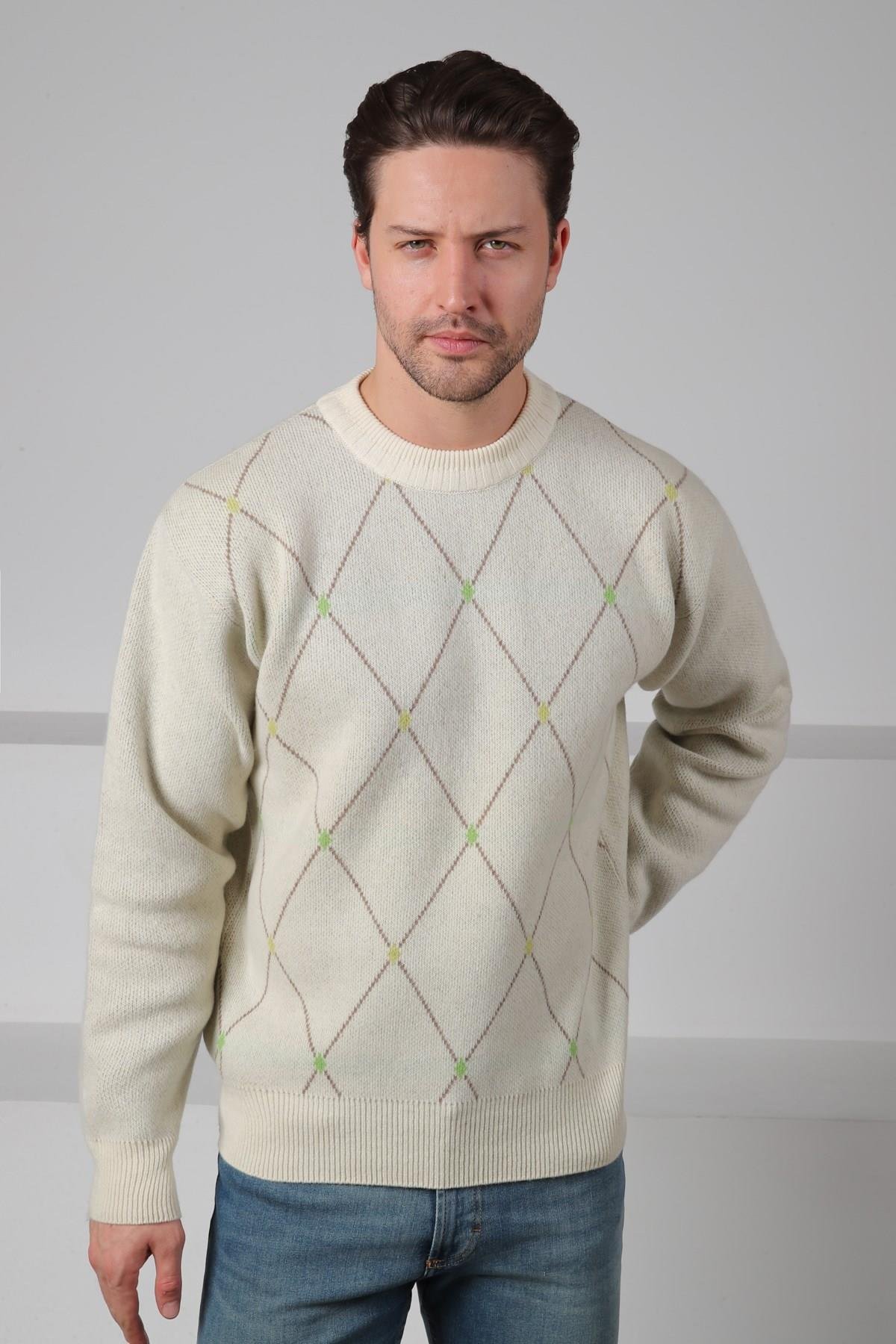 Ferraro Ekru Bisiklet Yaka Geometrik Baklava Desenli Uzun Kollu %100 Kuzu Yünü Erkek Triko Kazak