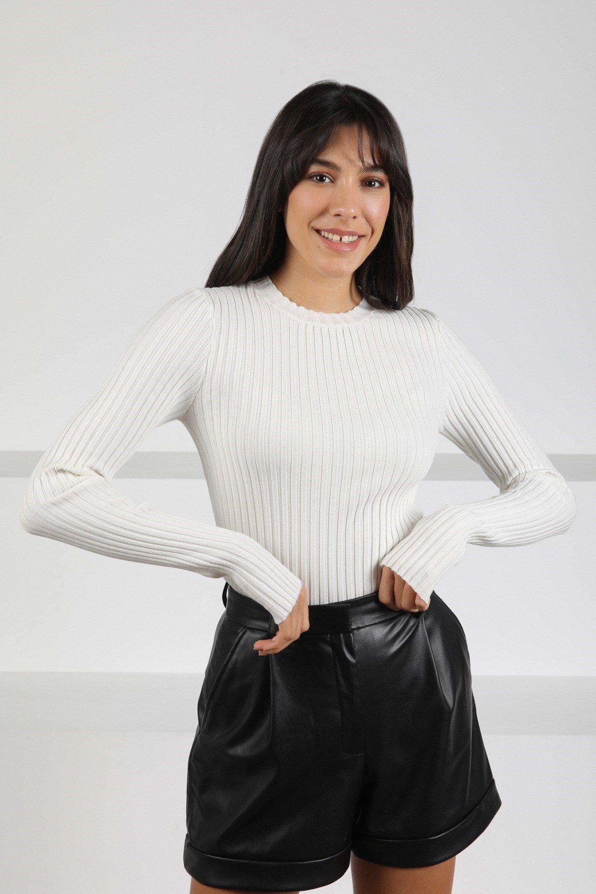 Ferraro Ekru Bisiklet Yaka Pamuklu Kadın Triko Kazak