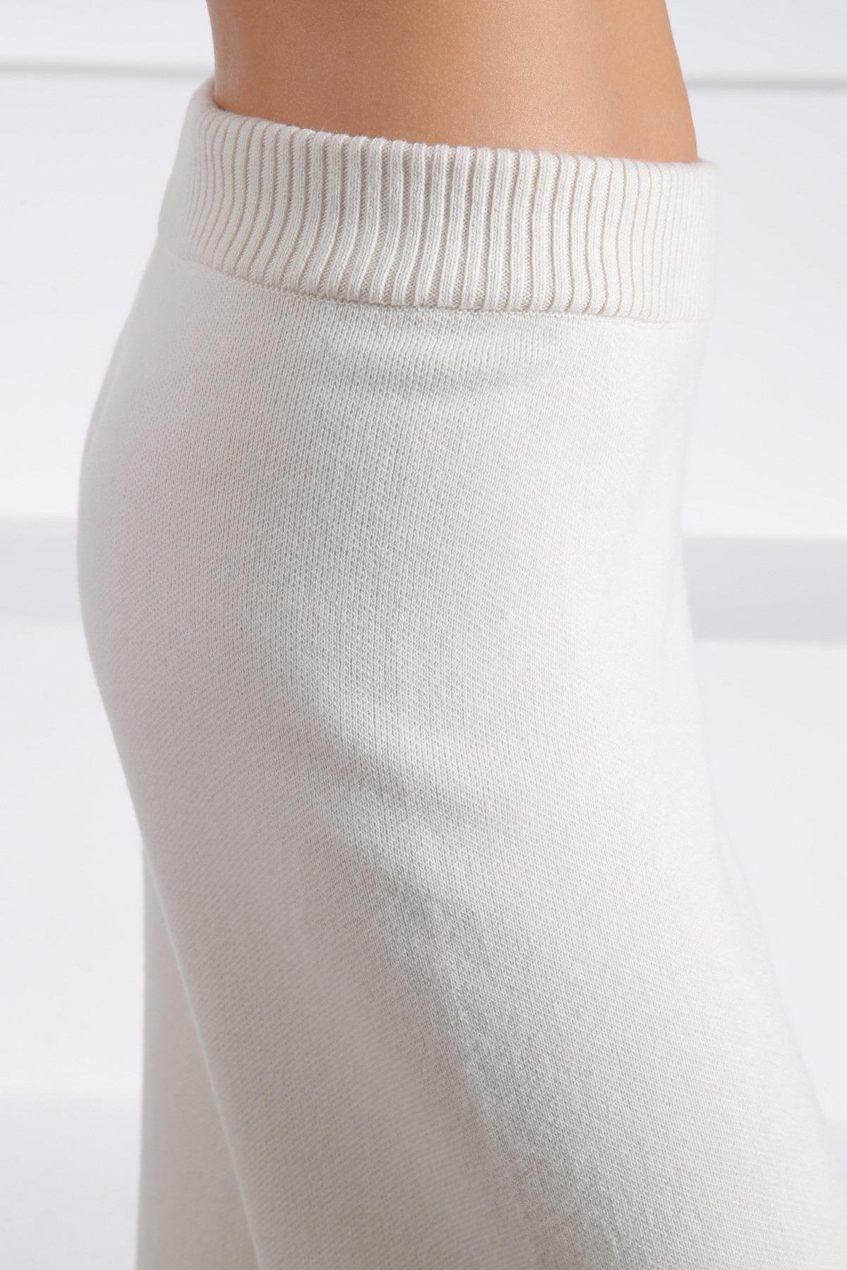 Ferraro Ekru Bol Paça Kaşmirli Kadın Triko Pantolon