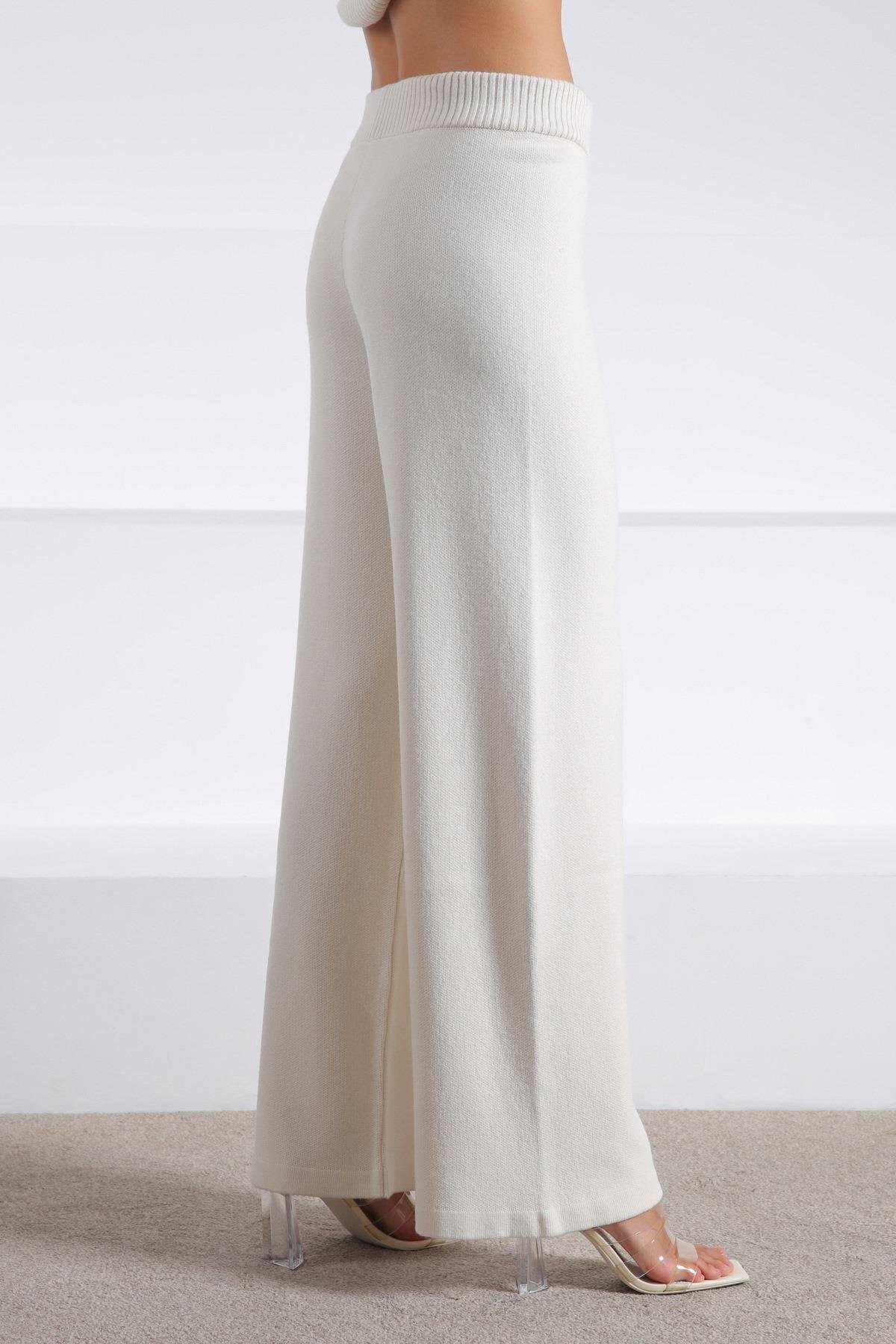 Ferraro Ekru Bol Paça Kaşmirli Kadın Triko Pantolon