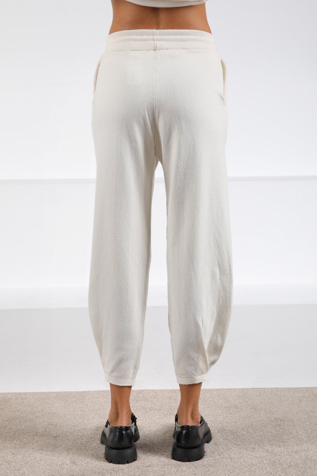 Ferraro Ekru Cepli Kaşmirli Kadın Triko Pantolon