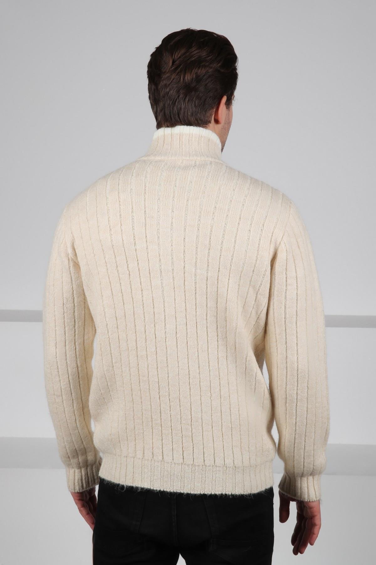 Ferraro Ekru Fermuarlı Dik Yaka Cepli Alpaka ve Yünlü Erkek Triko Hırka