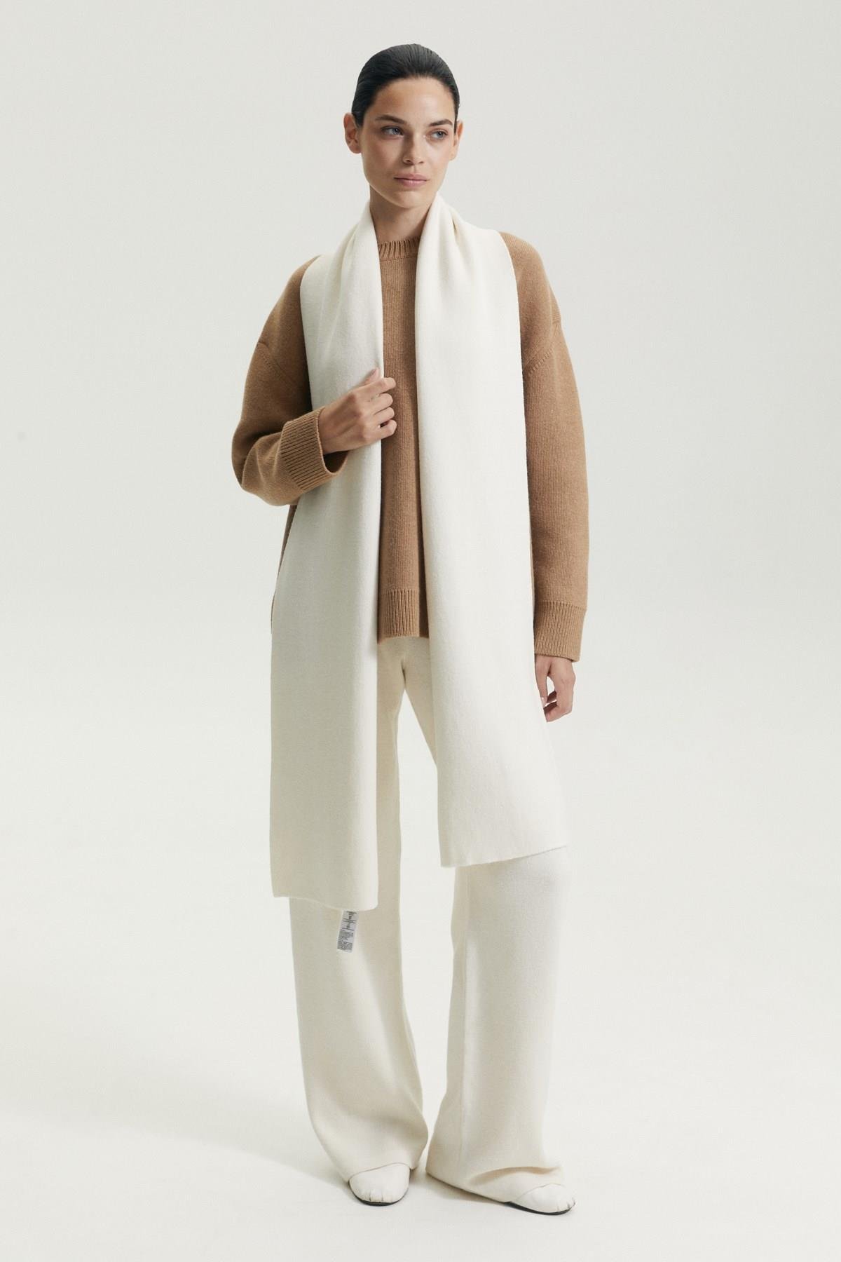 Ferraro Ekru Kadın Atkı