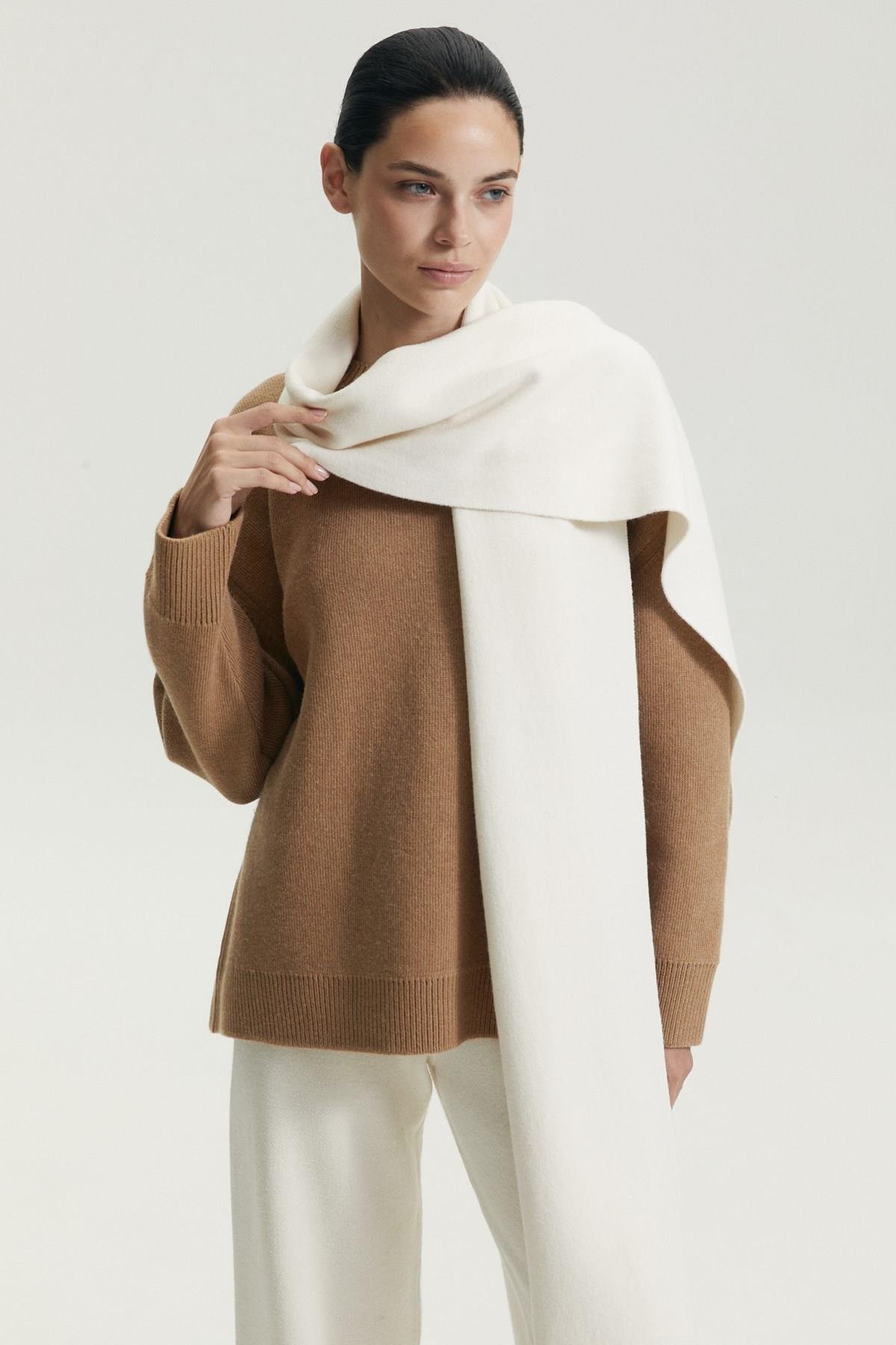 Ferraro Ekru Kadın Atkı