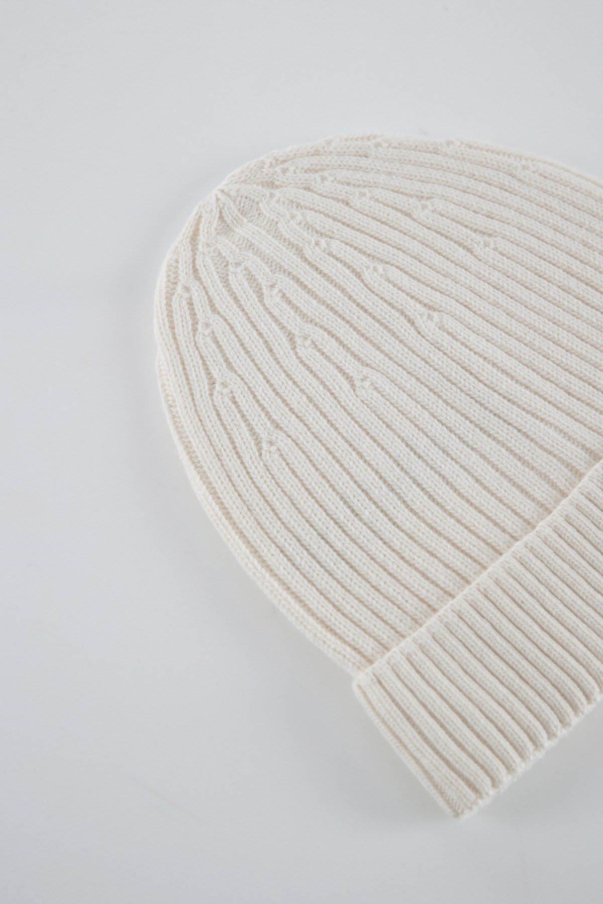 Ferraro Ekru Kadın Bere