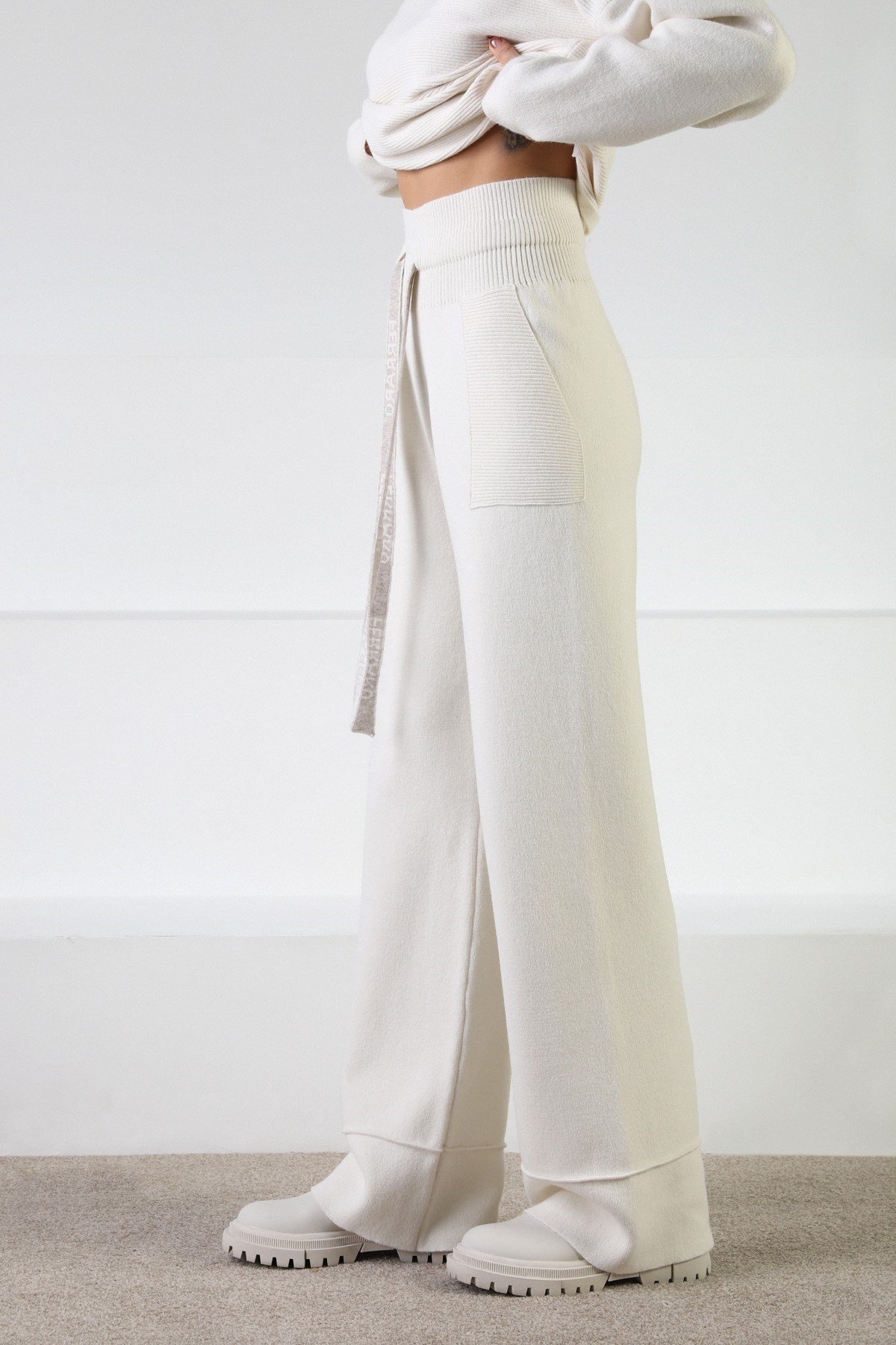 Ferraro Ekru Kaşmirli Kadın Triko Pantolon