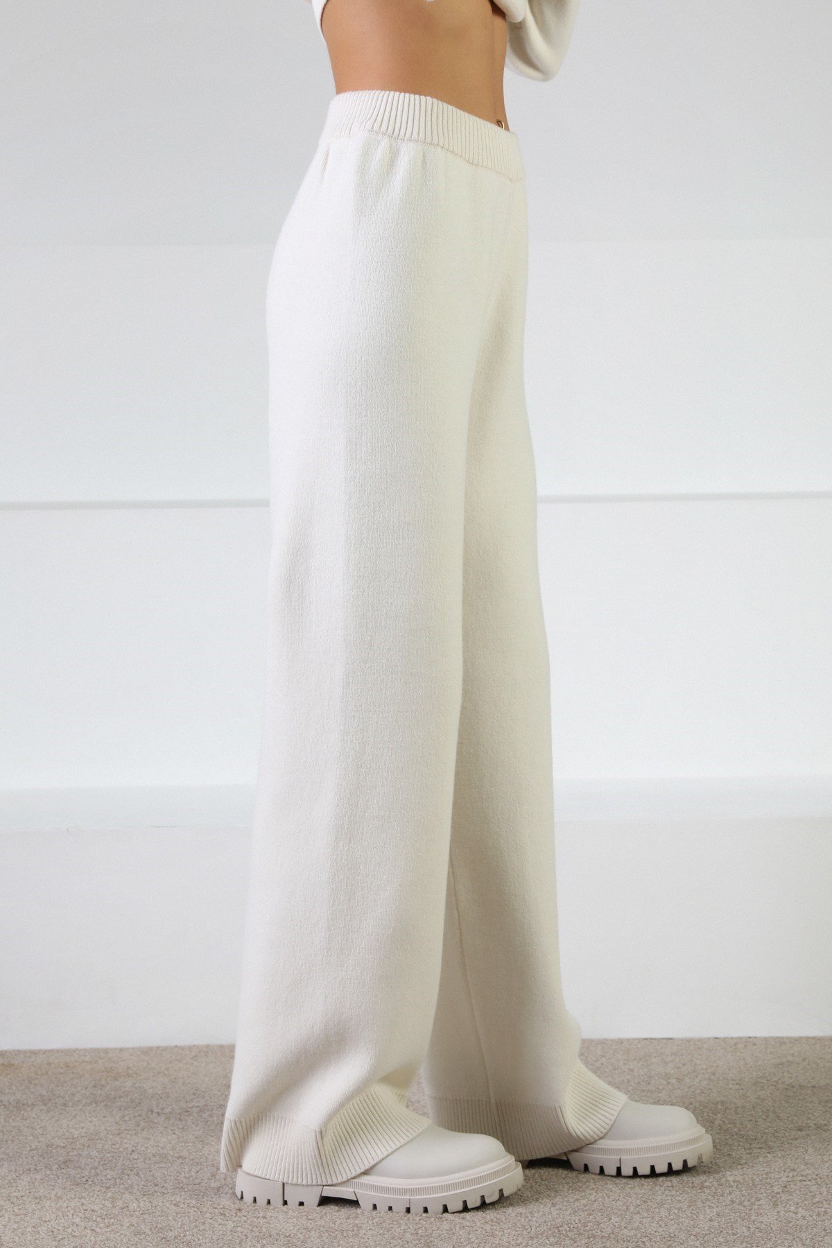 Ferraro Ekru Kaşmirli Kadın Triko Pantolon