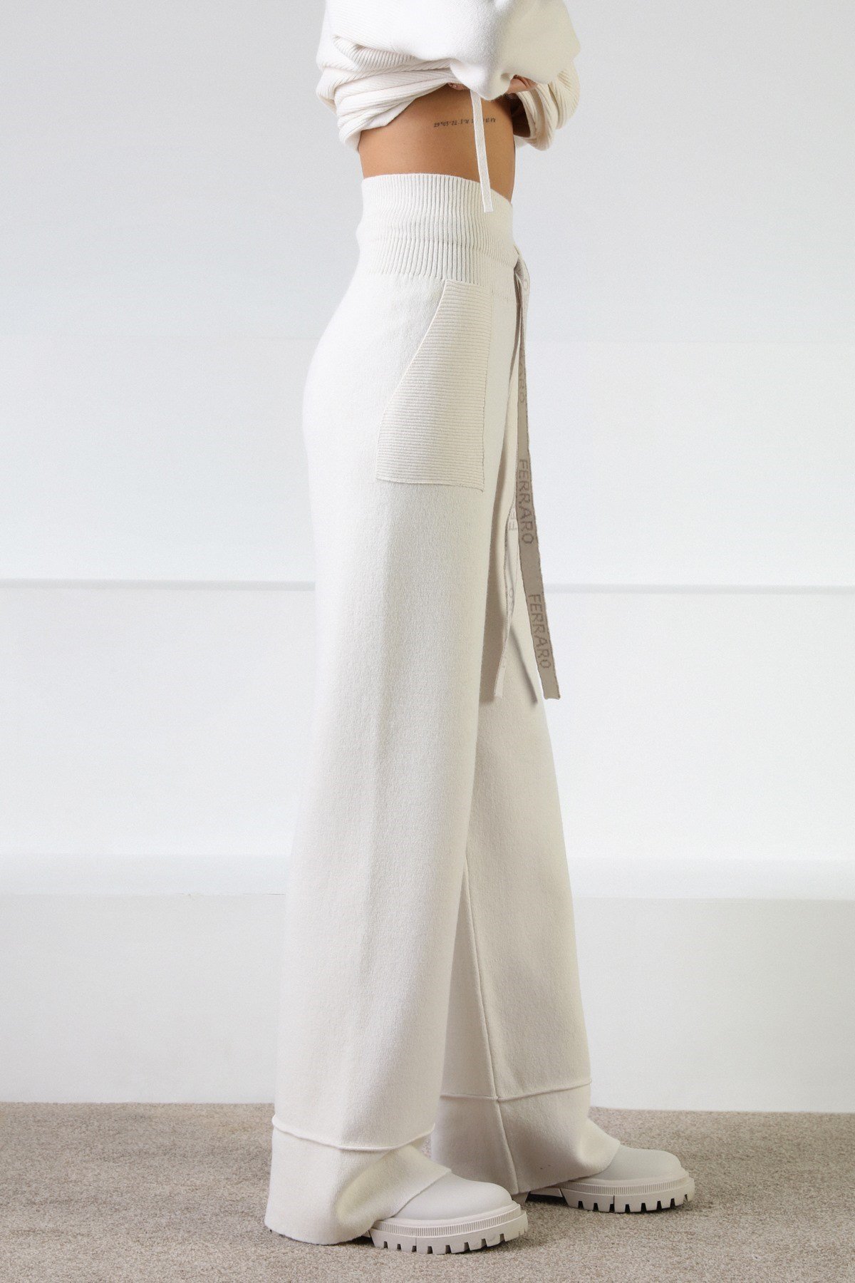 Ferraro Ekru Kaşmirli Kadın Triko Pantolon