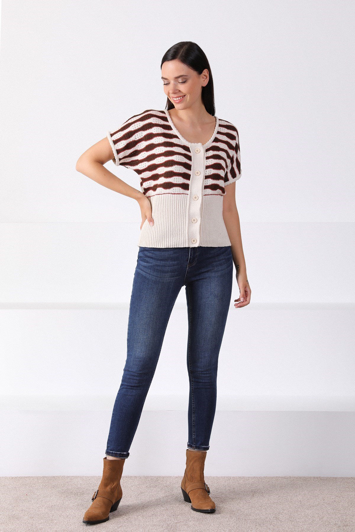 Ferraro Ekru Kayık Yaka Desenli Kadın Triko Kazak