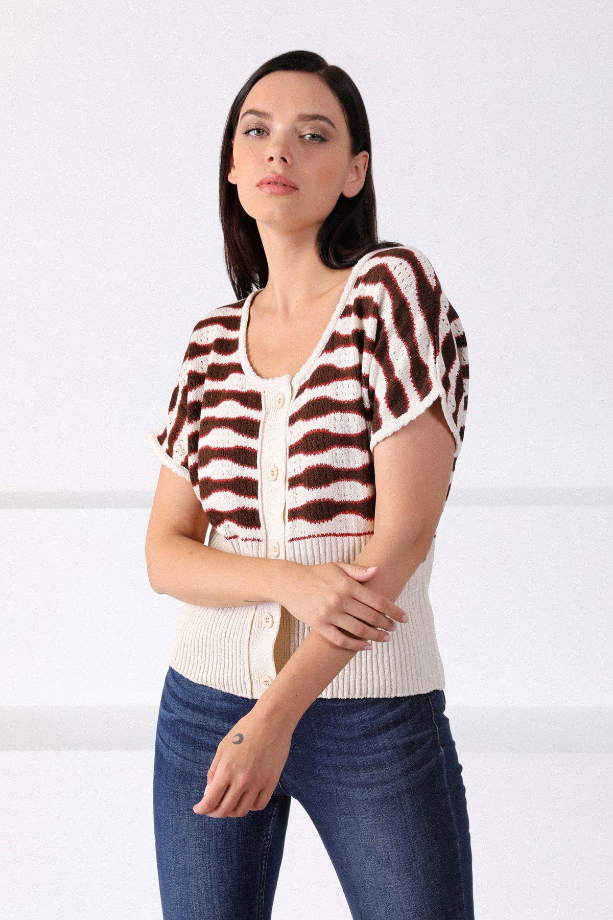 Ferraro Ekru Kayık Yaka Desenli Kadın Triko Kazak