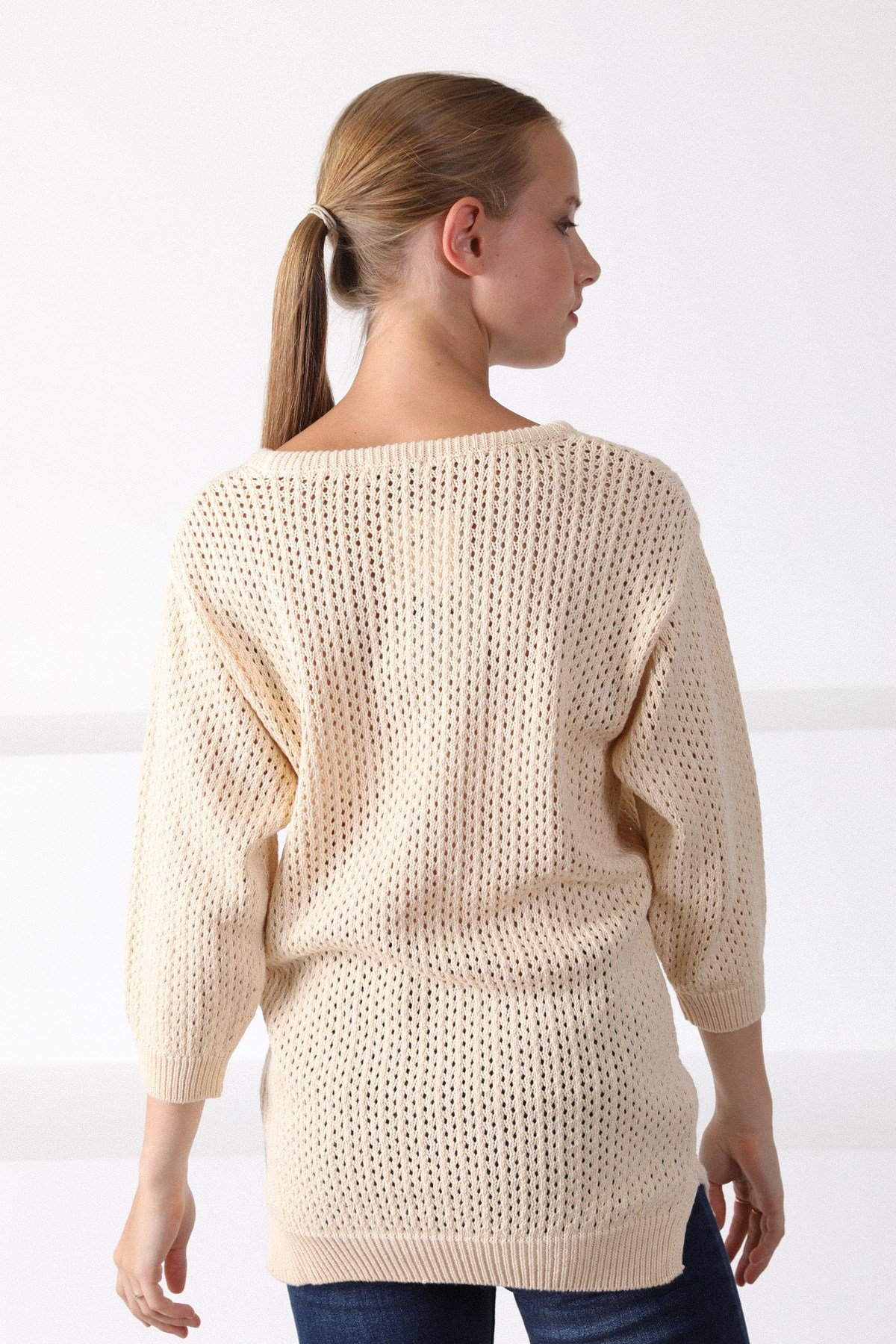 Ferraro Ekru O Yaka Ajurlu Yünlü Kadın Triko Kazak