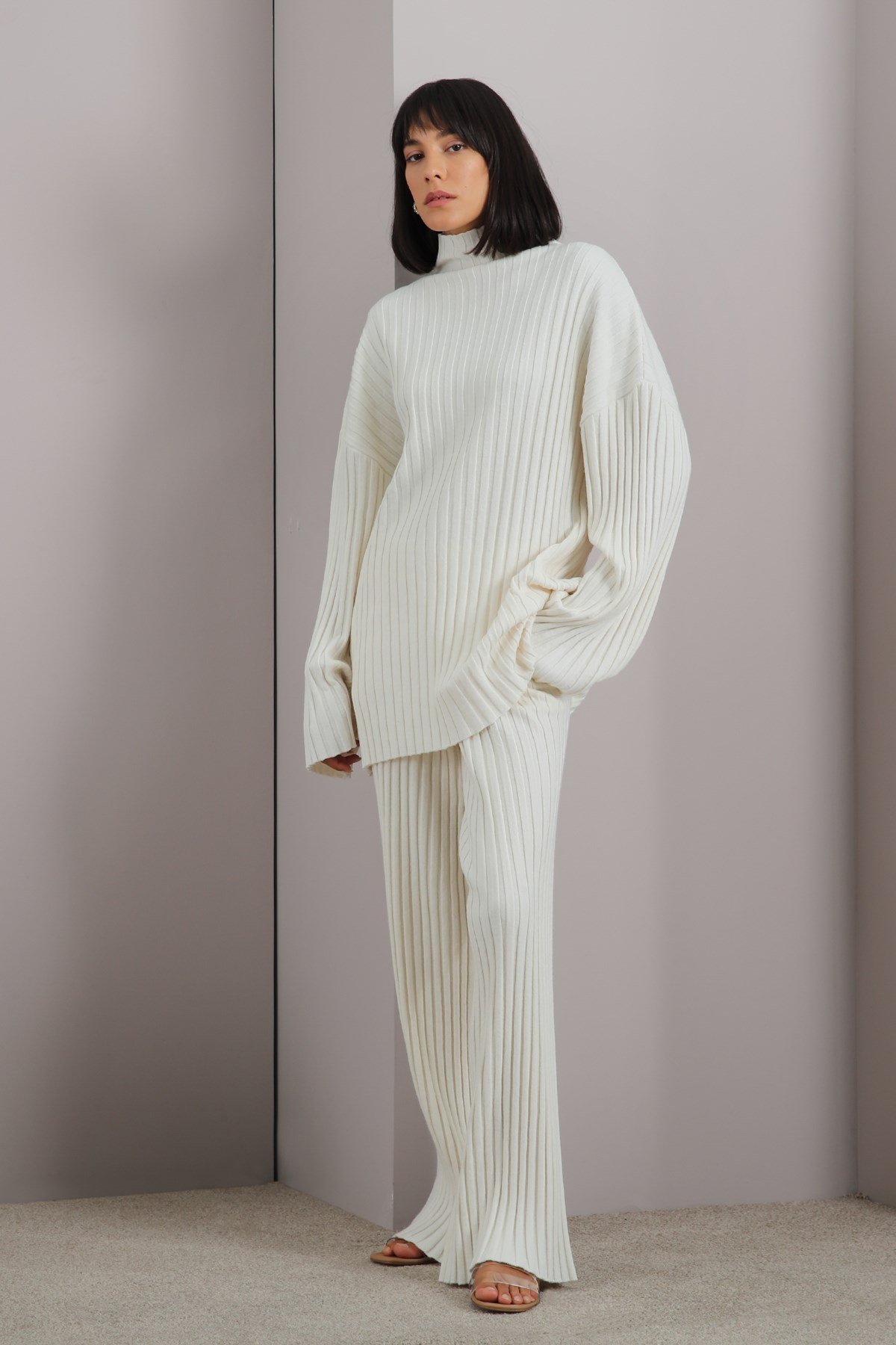 Ferraro Ekru Uzun Kollu Balıkçı Yaka Kaşmirli Kadın Triko Kazak