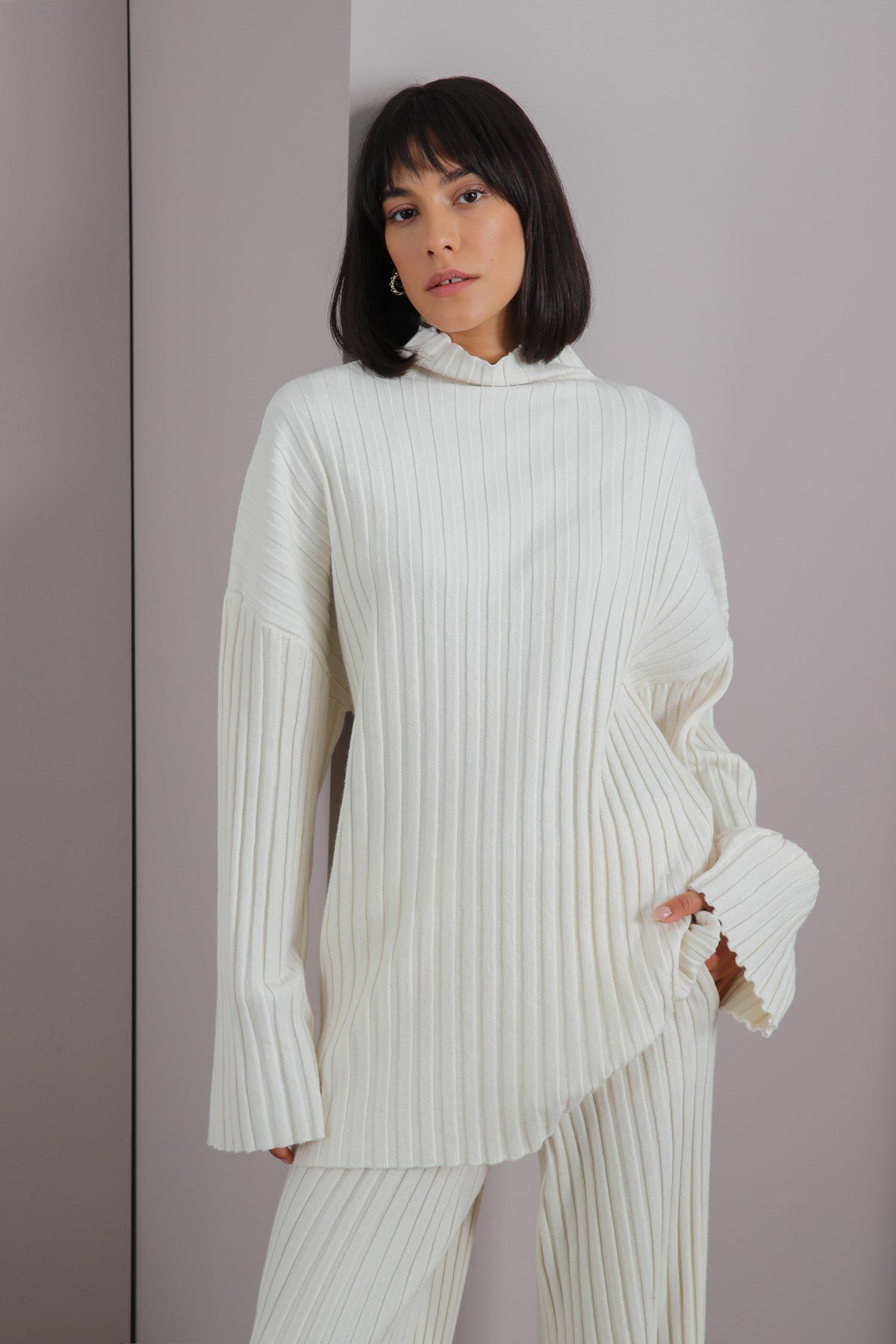 Ferraro Ekru Uzun Kollu Balıkçı Yaka Kaşmirli Kadın Triko Kazak