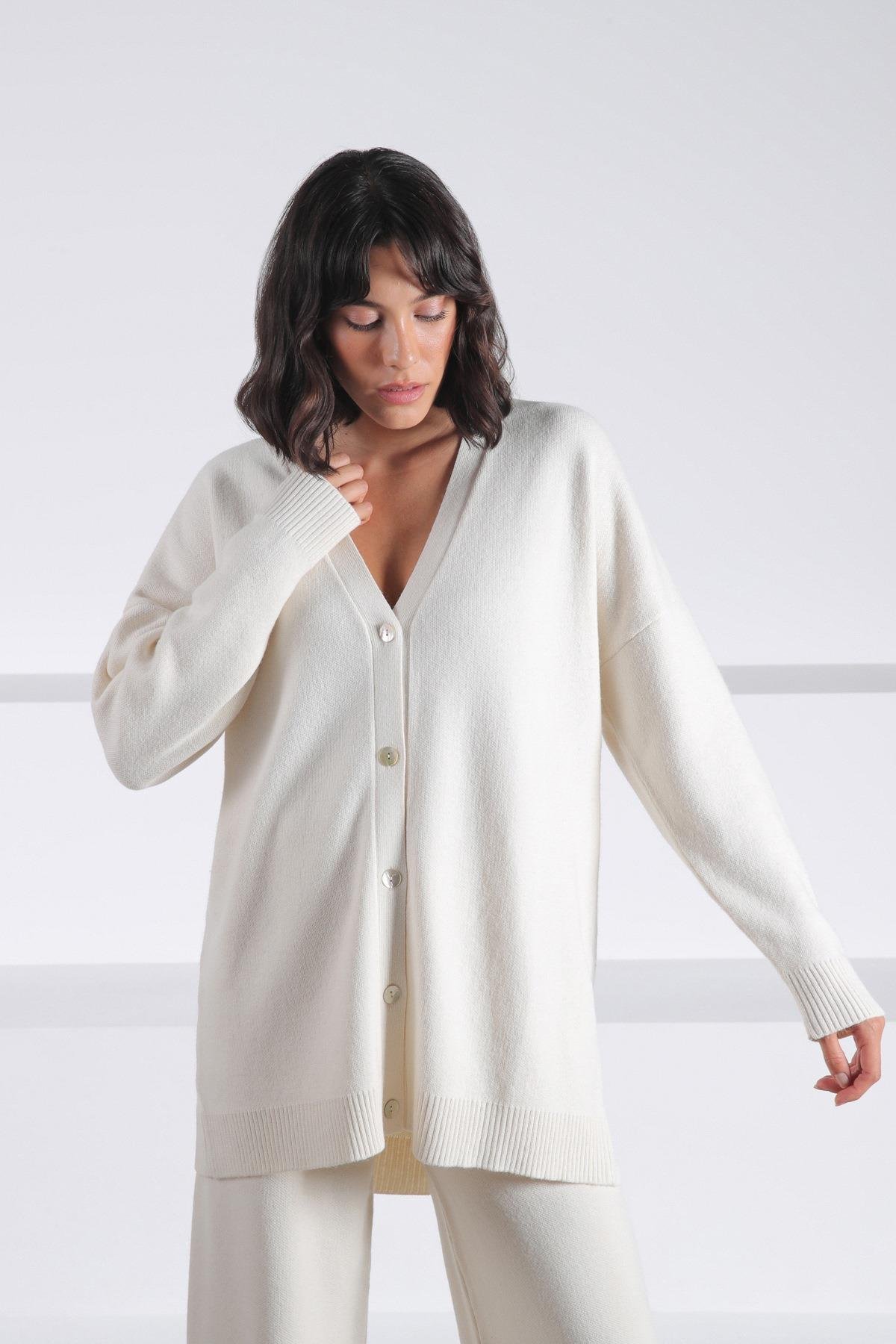 Ferraro Ekru Uzun Kollu Ceket Yaka Kaşmirli Kadın Triko Ceket