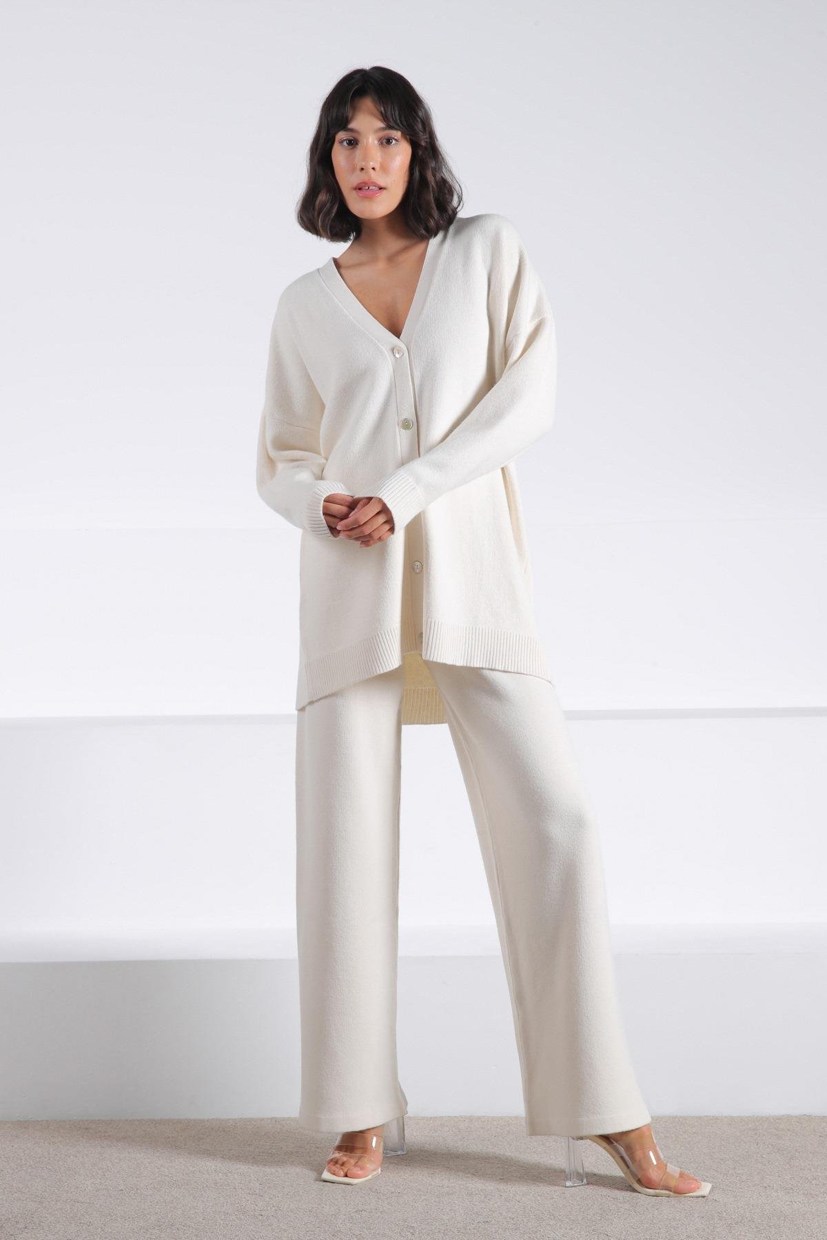 Ferraro Ekru Uzun Kollu Ceket Yaka Kaşmirli Kadın Triko Ceket