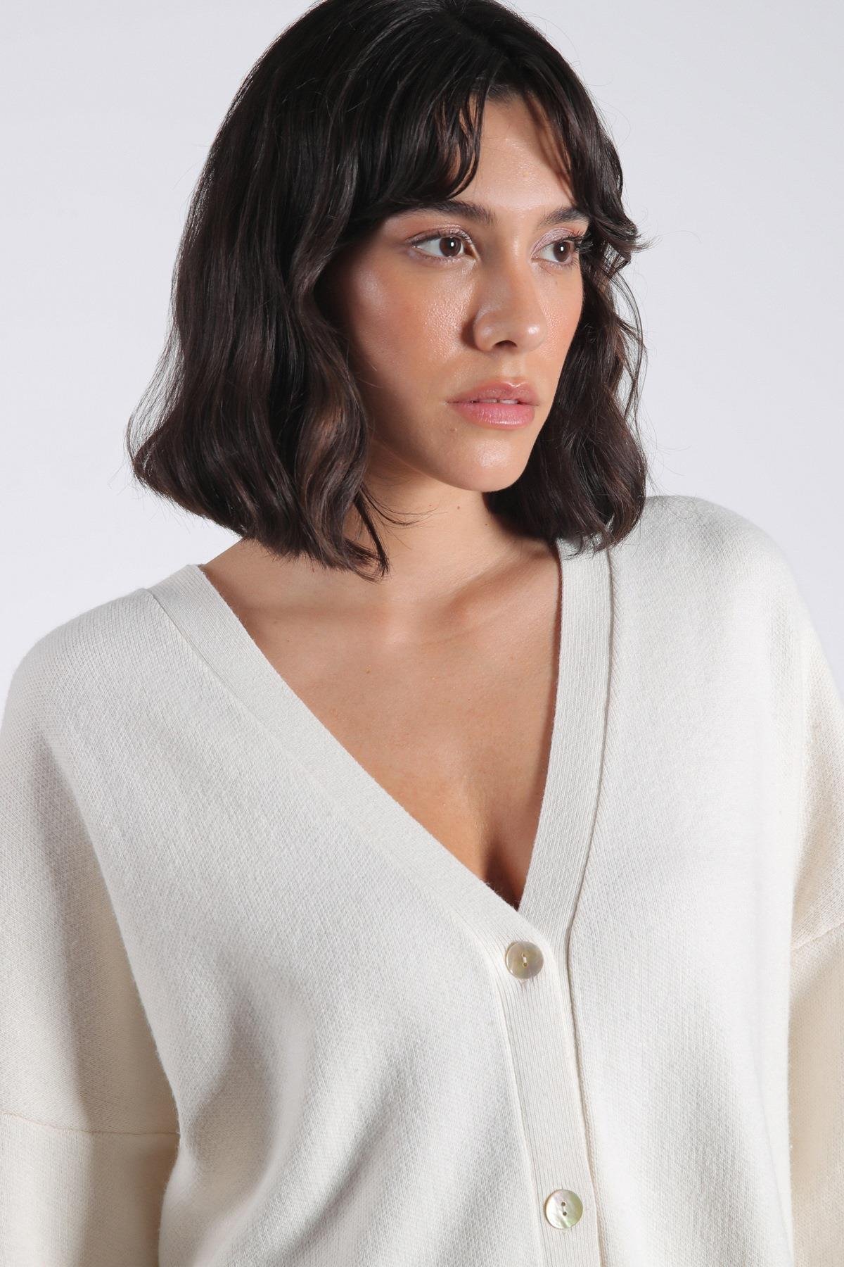 Ferraro Ekru Uzun Kollu Ceket Yaka Kaşmirli Kadın Triko Ceket