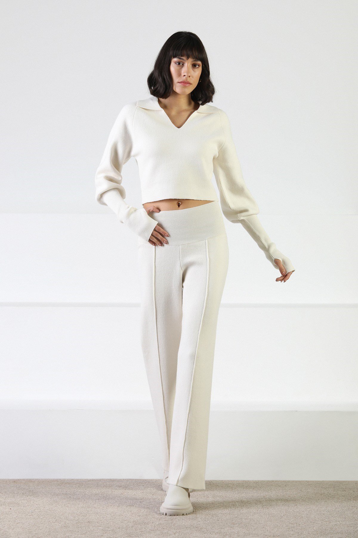 Ferraro Ekru Uzun Kollu Gömlek Yaka Kaşmirli Kadın Triko Kazak