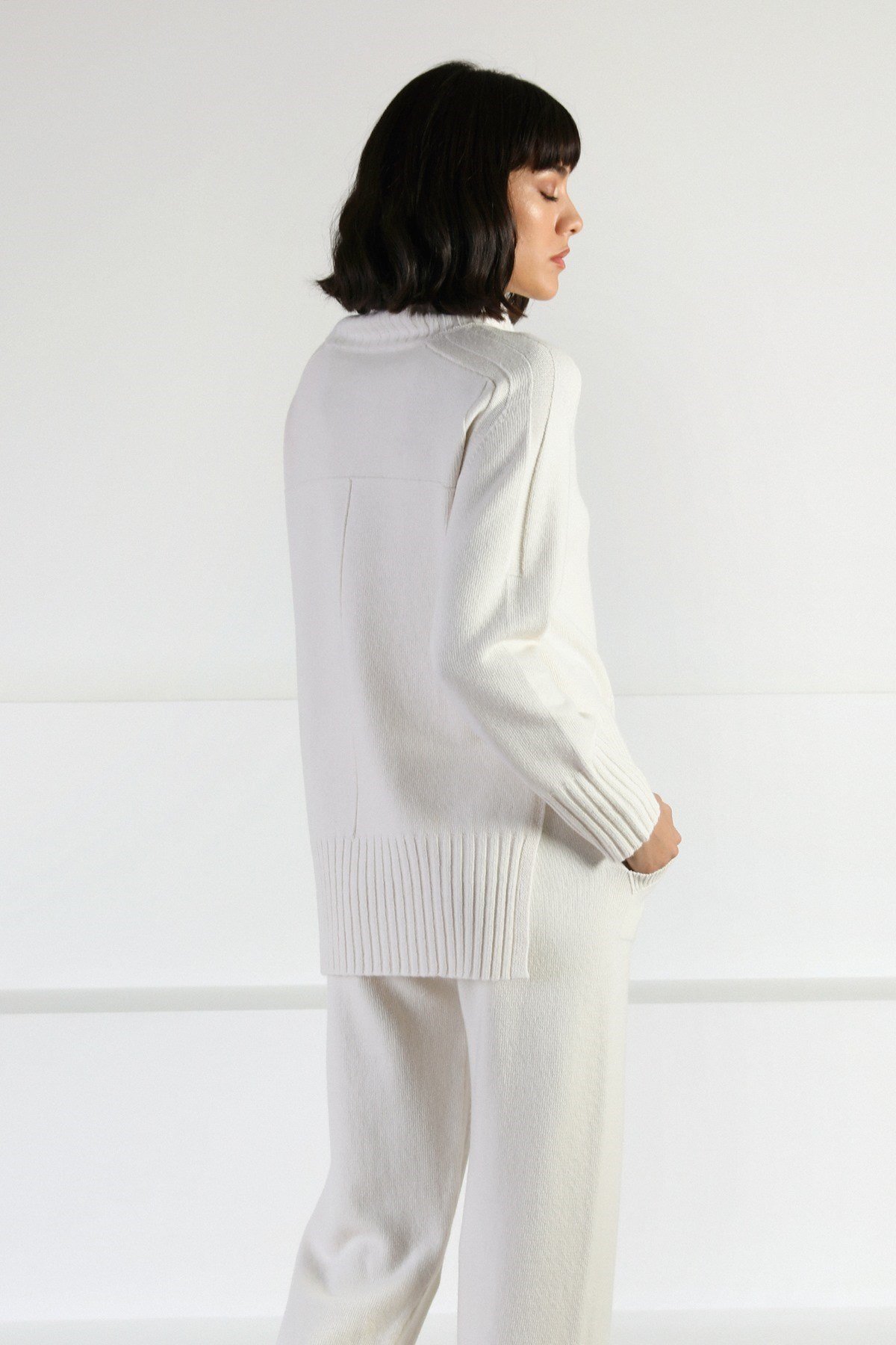 Ferraro Ekru Uzun Kollu Yarım Balıkçı Yaka Kaşmirli Kadın Triko Kazak