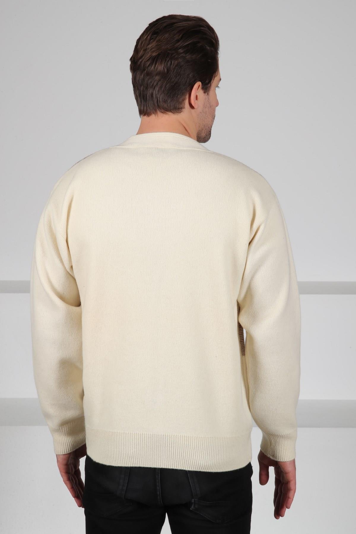 Ferraro Ekru V Yaka Düğmeli Kare Desenli Uzun Kollu %100 Kuzu Yünü Erkek Triko Ceket