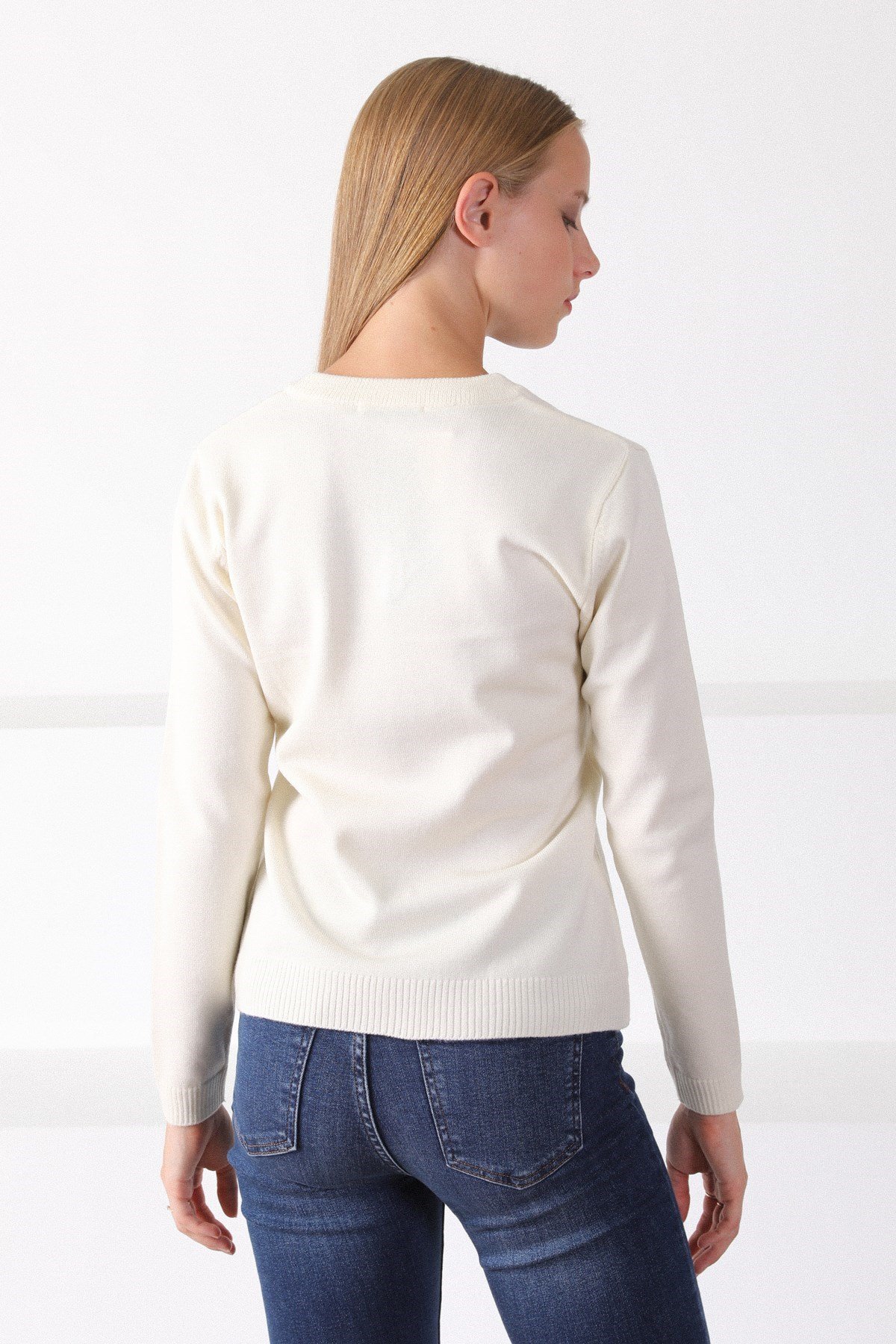 Ferraro Ekru V Yaka Kadın Triko Kazak