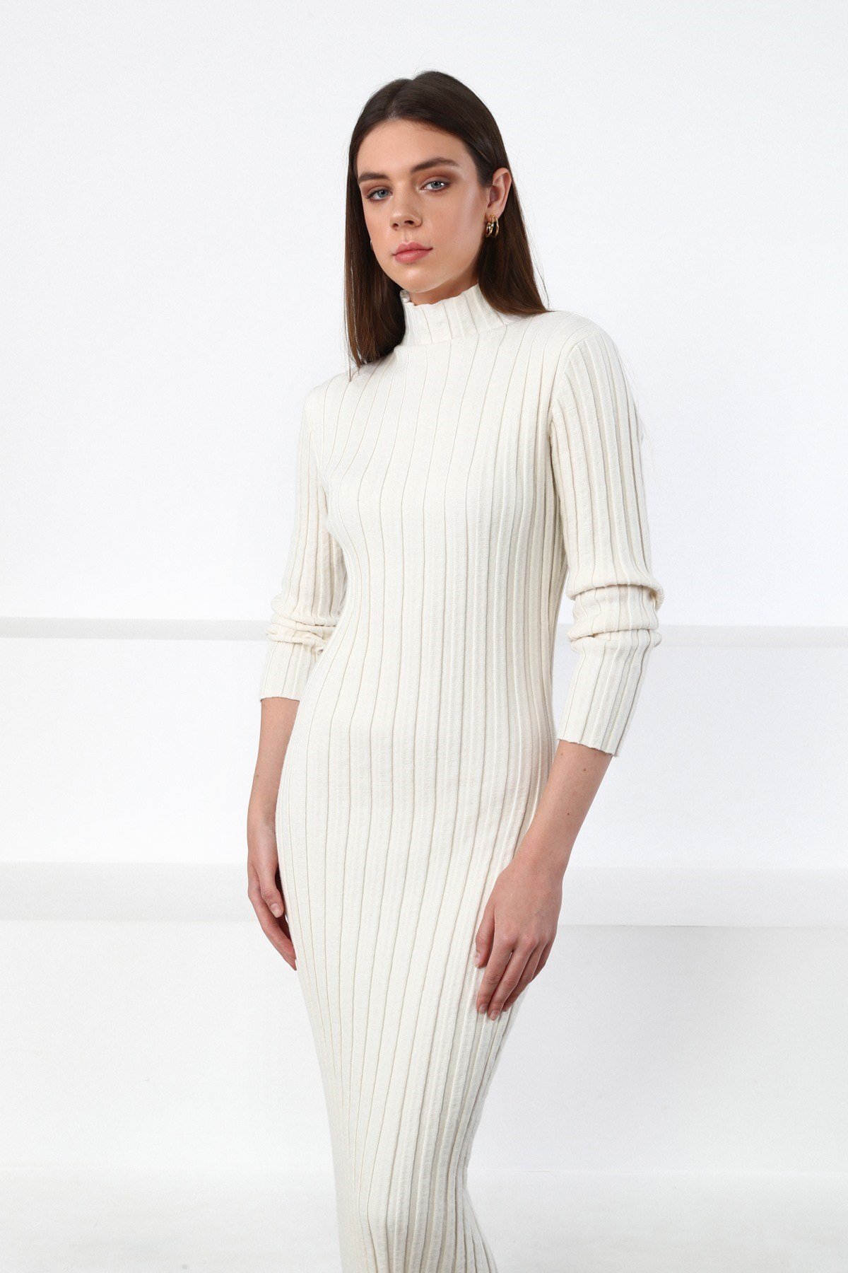 Ferraro Ekru Yarım Balıkçı Fitilli Midi Boy Kaşmirli Kadın Triko Elbise