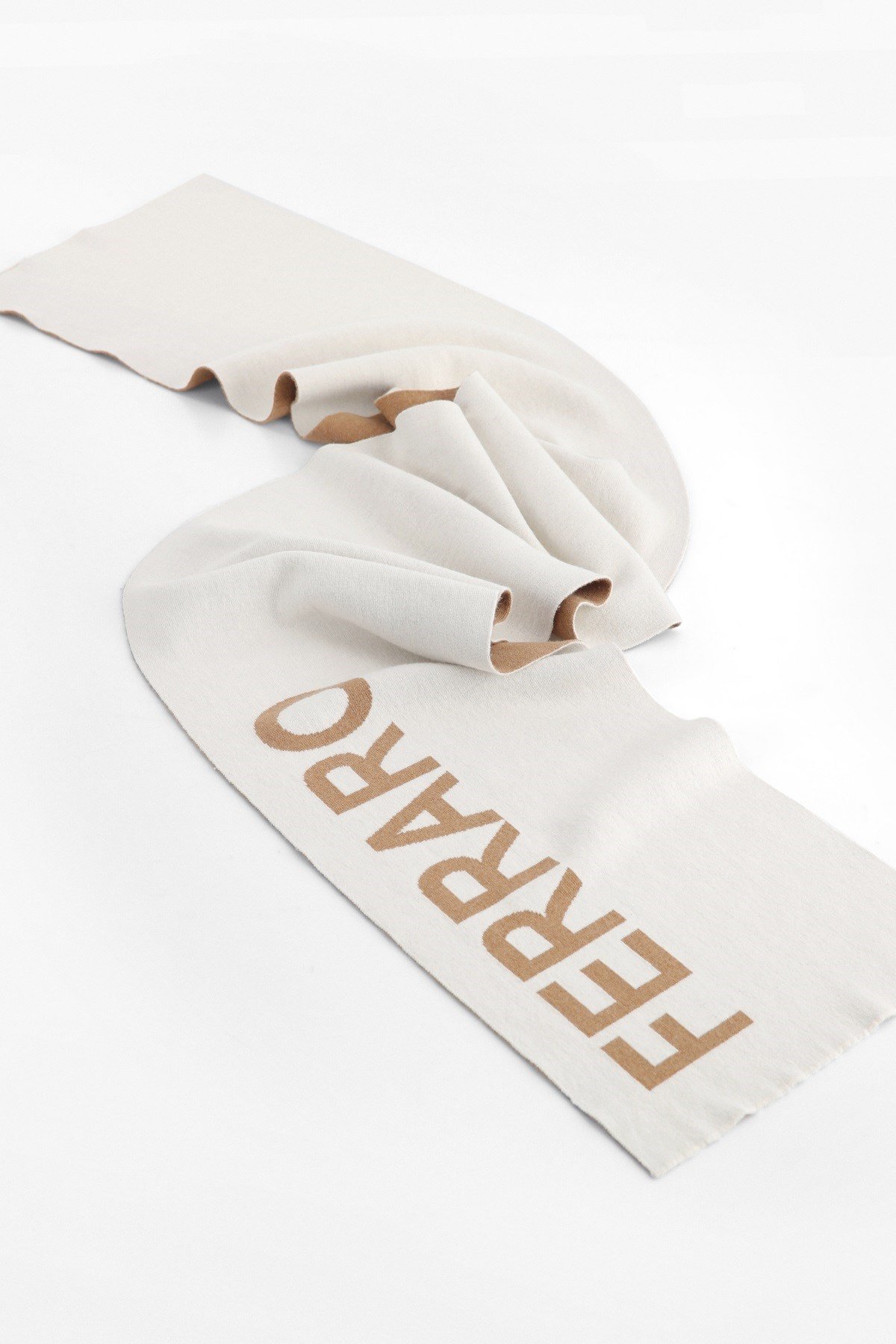 Ferraro Ekru/Camel Kadın Atkı