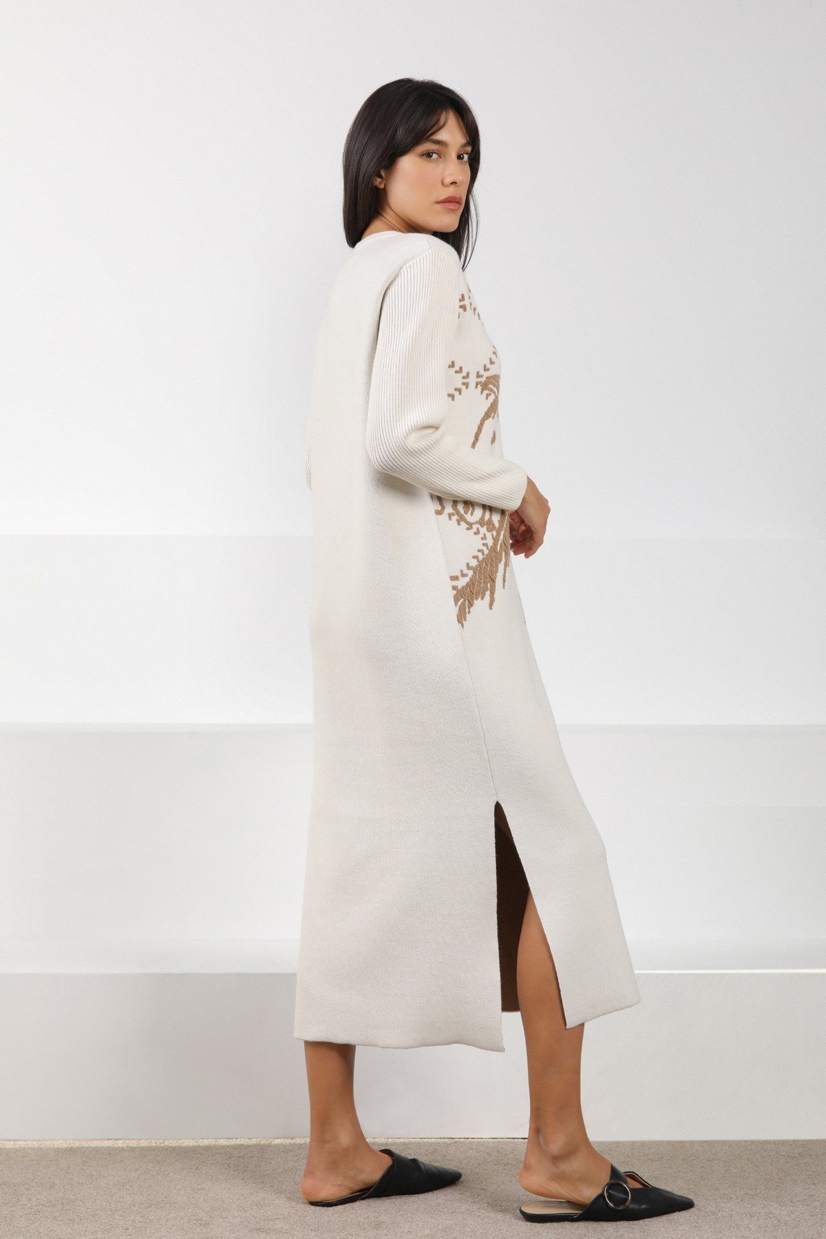 Ferraro Ekru/Camel Uzun Kollu Bisiklet Yaka Kaşmirli Kadın Triko Elbise