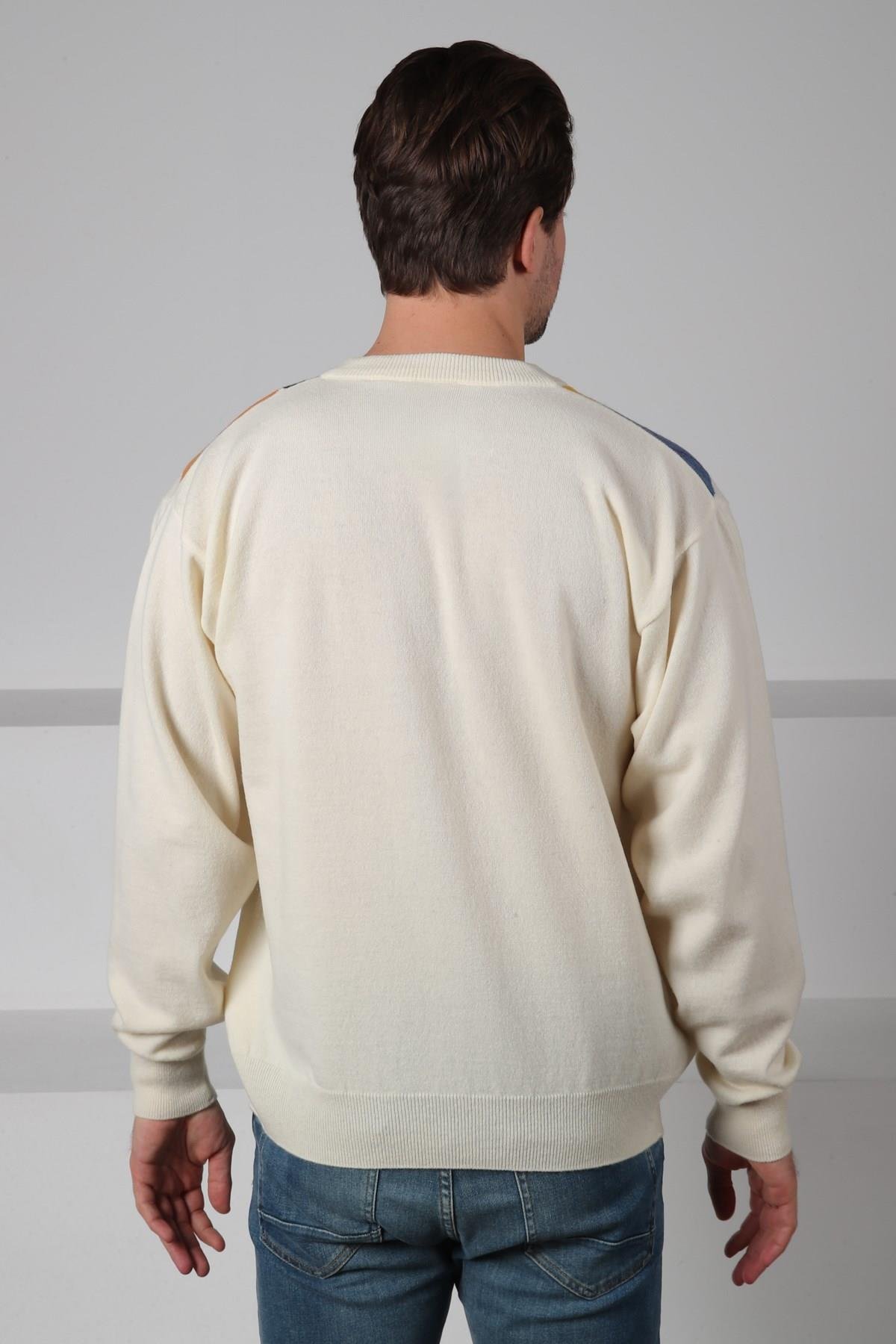 Ferraro Ekru/İndigo V Yaka Çok Renkli Baklava Desenli Uzun Kollu %100 Kuzu Yünü Erkek Triko Kazak