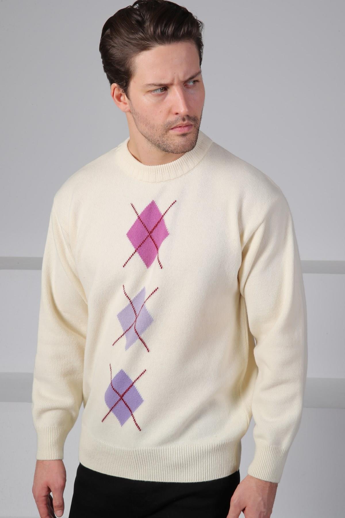 Ferraro Ekru/Lila Bisiklet Yaka Pembe Lila Desenli Uzun Kollu %100 Kuzu Yünü Erkek Triko Kazak