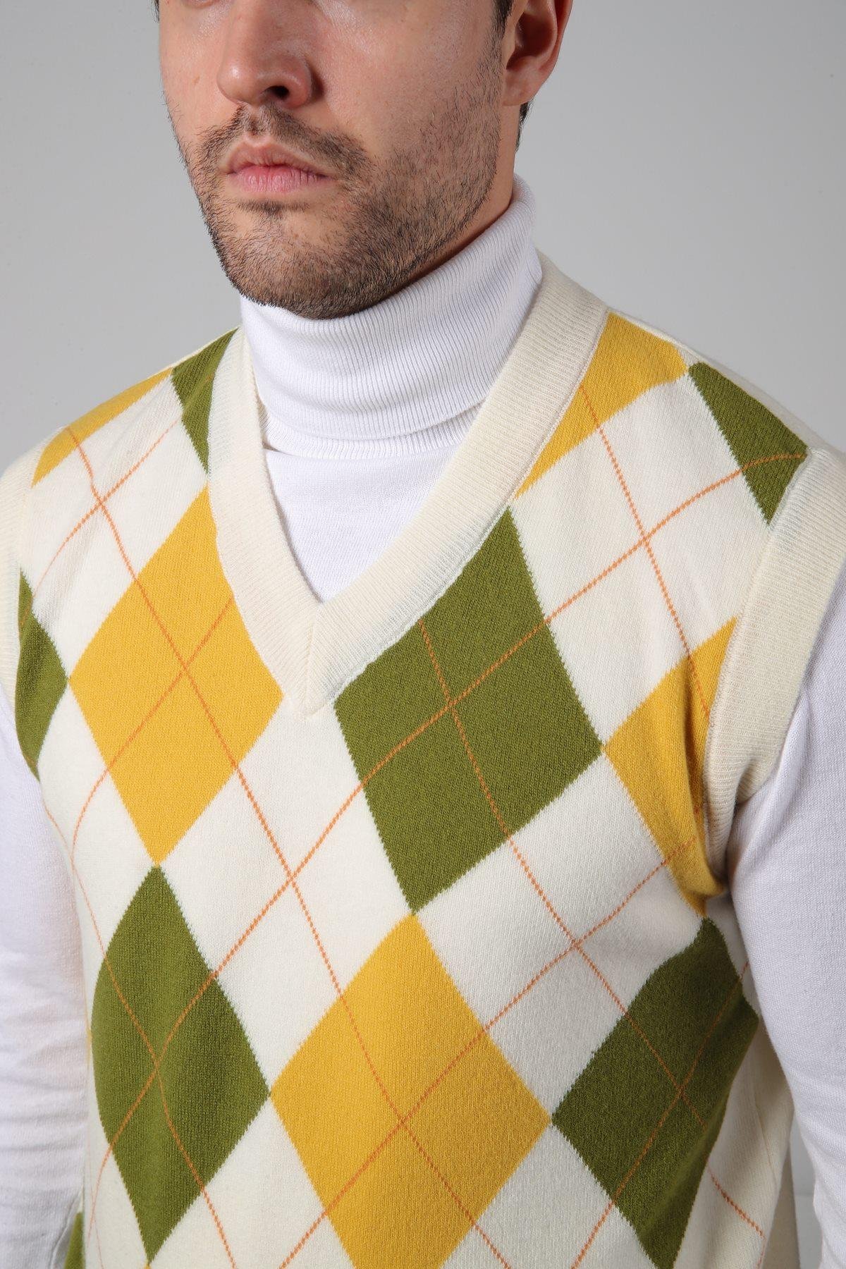 Ferraro Ekru/Sarı V Yaka Çok Renkli Baklava Desenli Kolsuz %100 Kuzu Yünü Erkek Triko Süveter