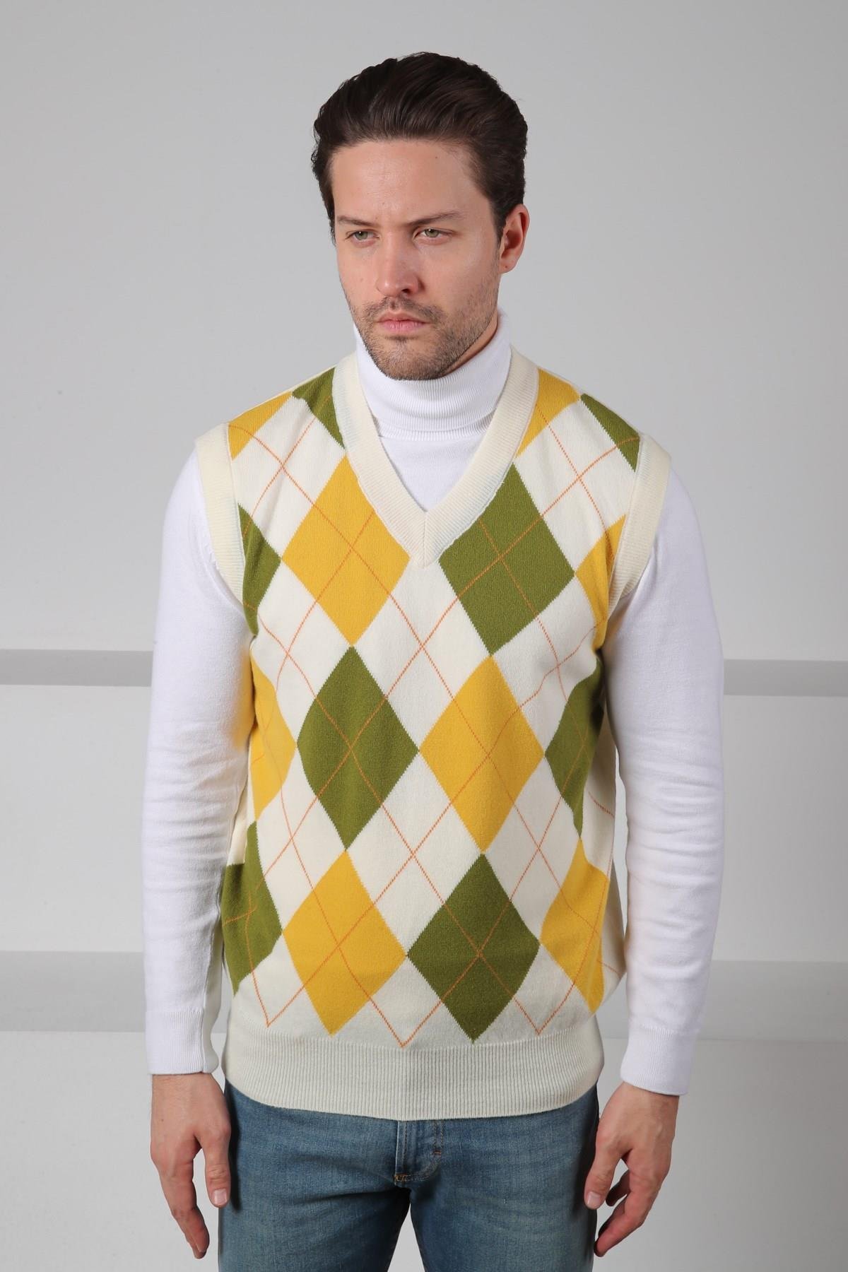 Ferraro Ekru/Sarı V Yaka Çok Renkli Baklava Desenli Kolsuz %100 Kuzu Yünü Erkek Triko Süveter