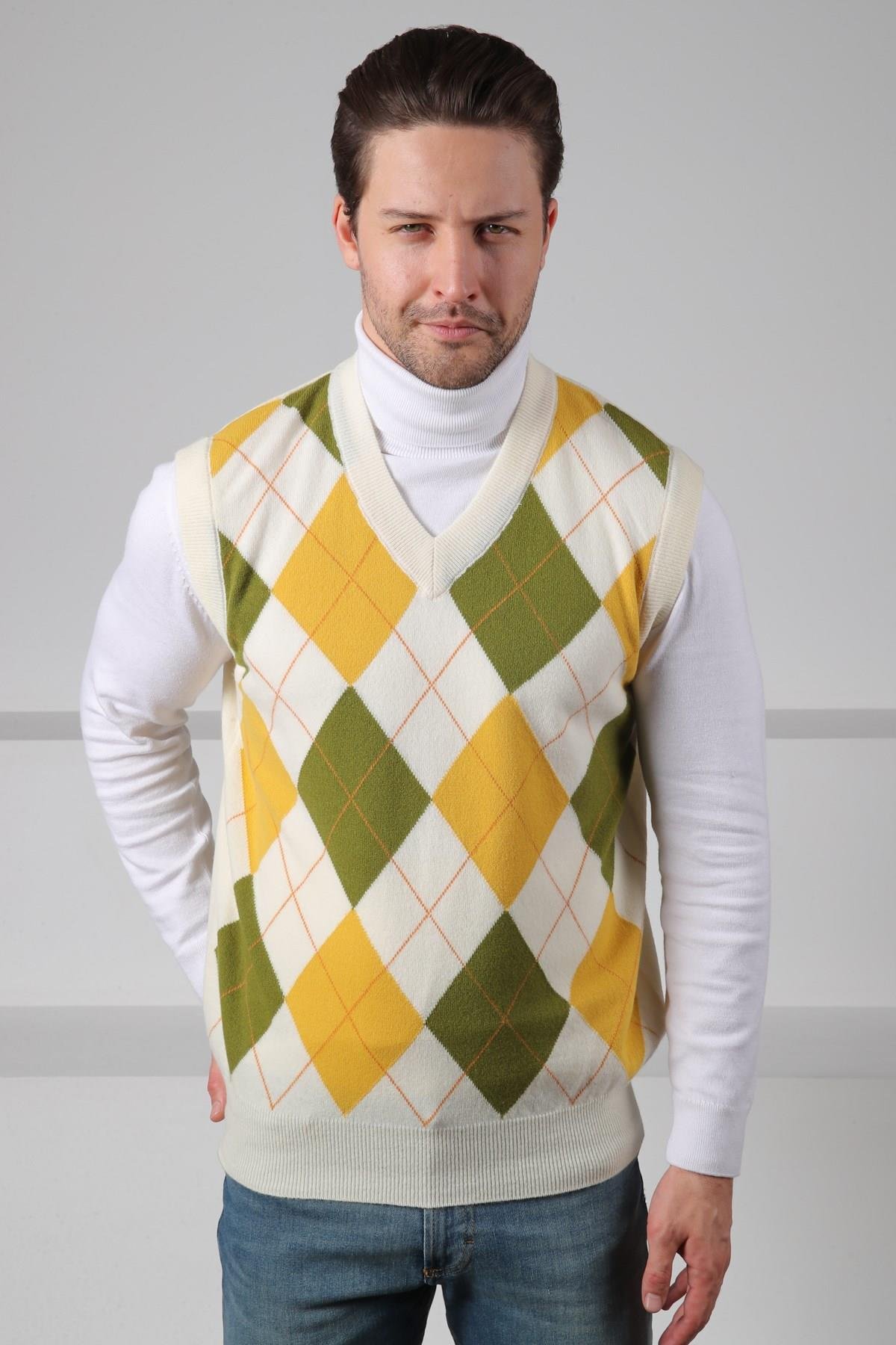 Ferraro Ekru/Sarı V Yaka Çok Renkli Baklava Desenli Kolsuz %100 Kuzu Yünü Erkek Triko Süveter