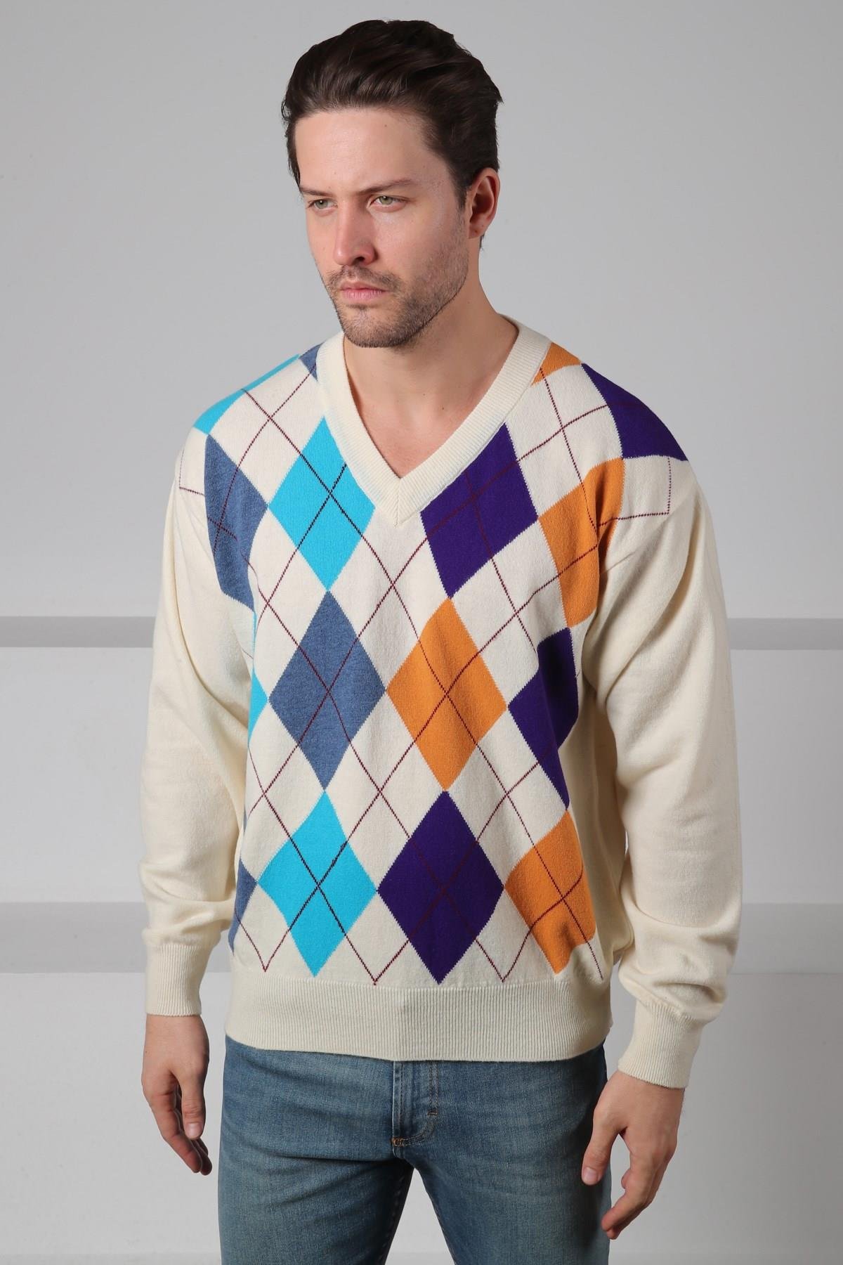 Ferraro Ekru/Turkuaz V Yaka Çok Renkli Baklava Desenli Uzun Kollu %100 Kuzu Yünü Erkek Triko Kazak