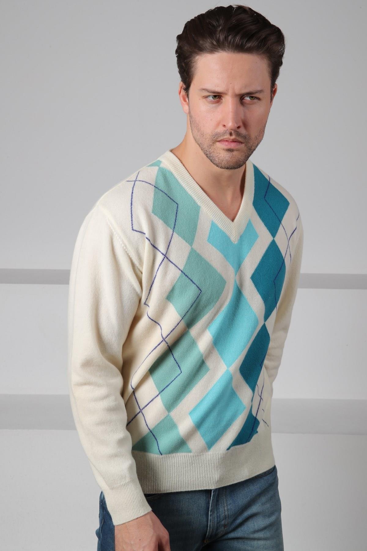 Ferraro Ekru/Turkuaz V Yaka Çok Tonlu Baklava Desenli Uzun Kollu %100 Kuzu Yünü Erkek Triko Kazak