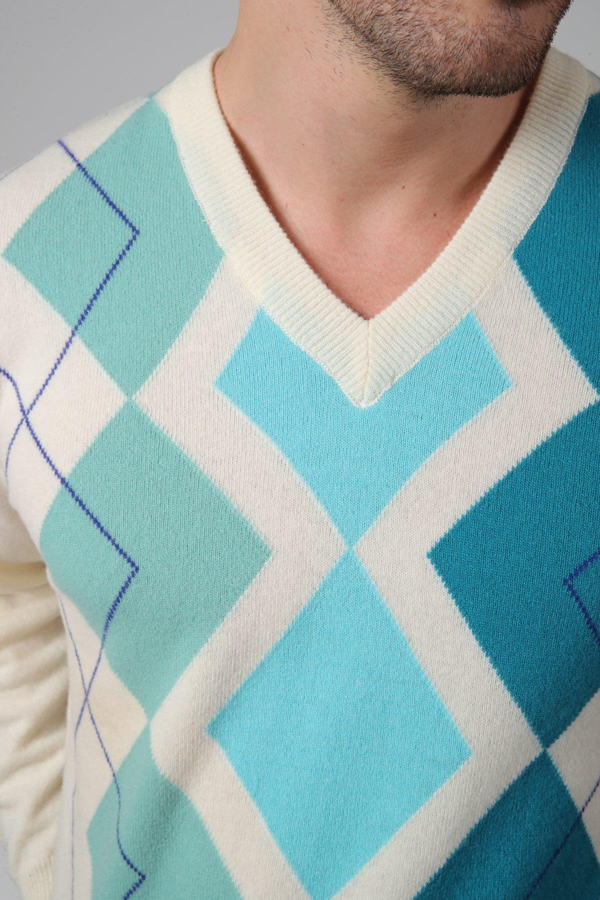 Ferraro Ekru/Turkuaz V Yaka Çok Tonlu Baklava Desenli Uzun Kollu %100 Kuzu Yünü Erkek Triko Kazak