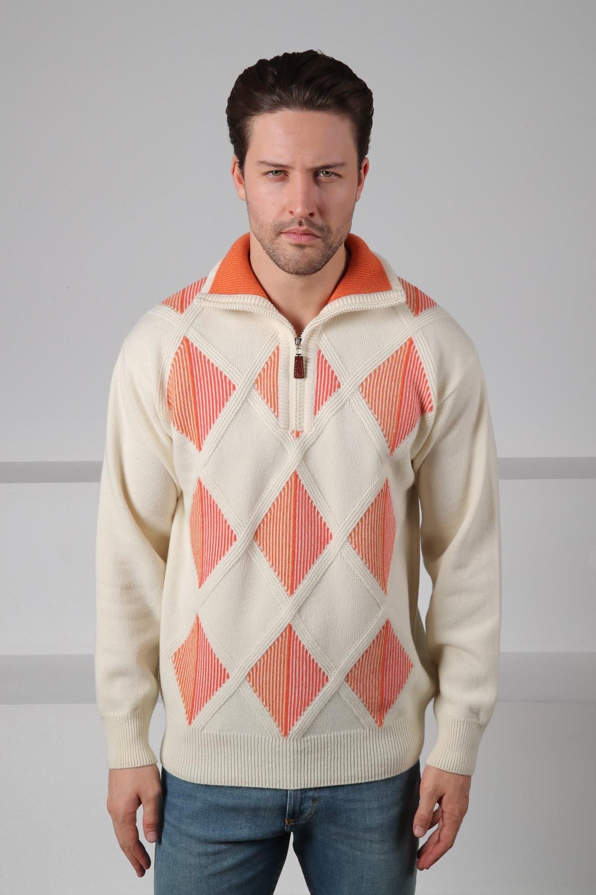 Ferraro Ekru/Turuncu Balıkçı Yaka Fermuarlı Baklava Desenli Uzun Kollu %100 Kuzu Yünü Erkek Triko Kazak